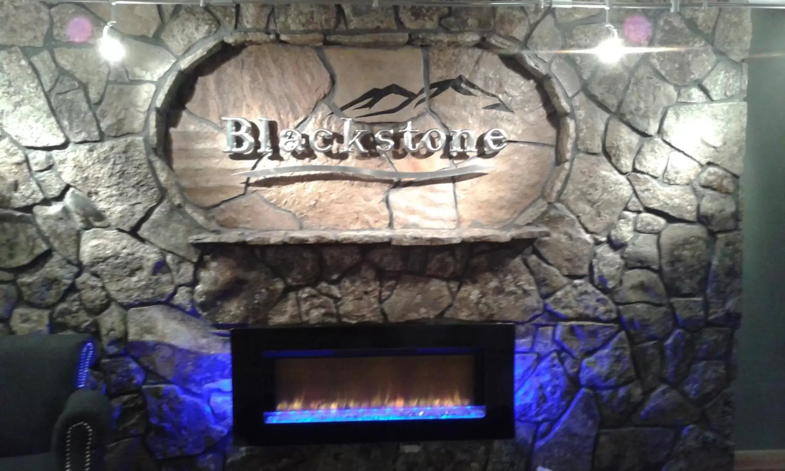 Decorative detail in Blackstone Lodge and Suites