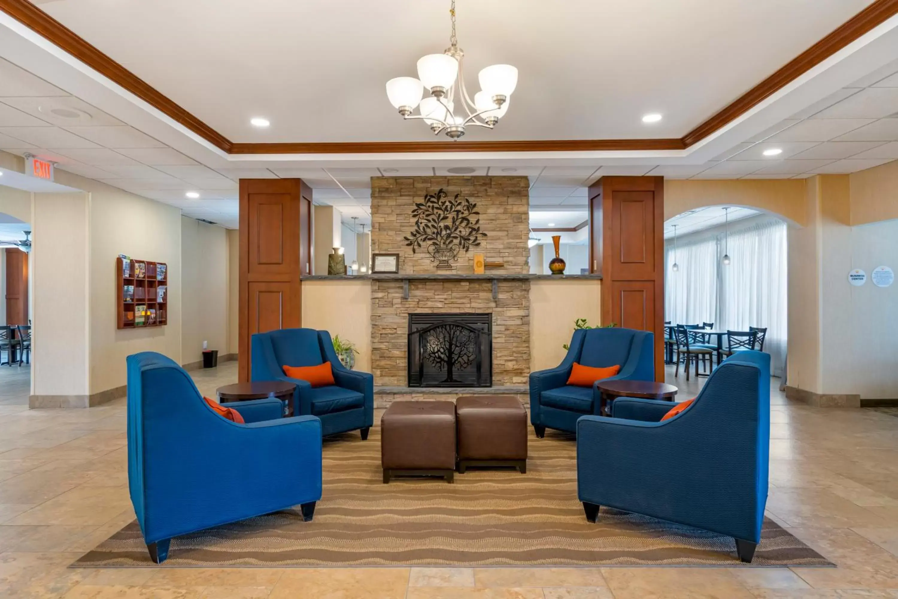 Lobby or reception, Seating Area in Comfort Inn & Suites Watertown