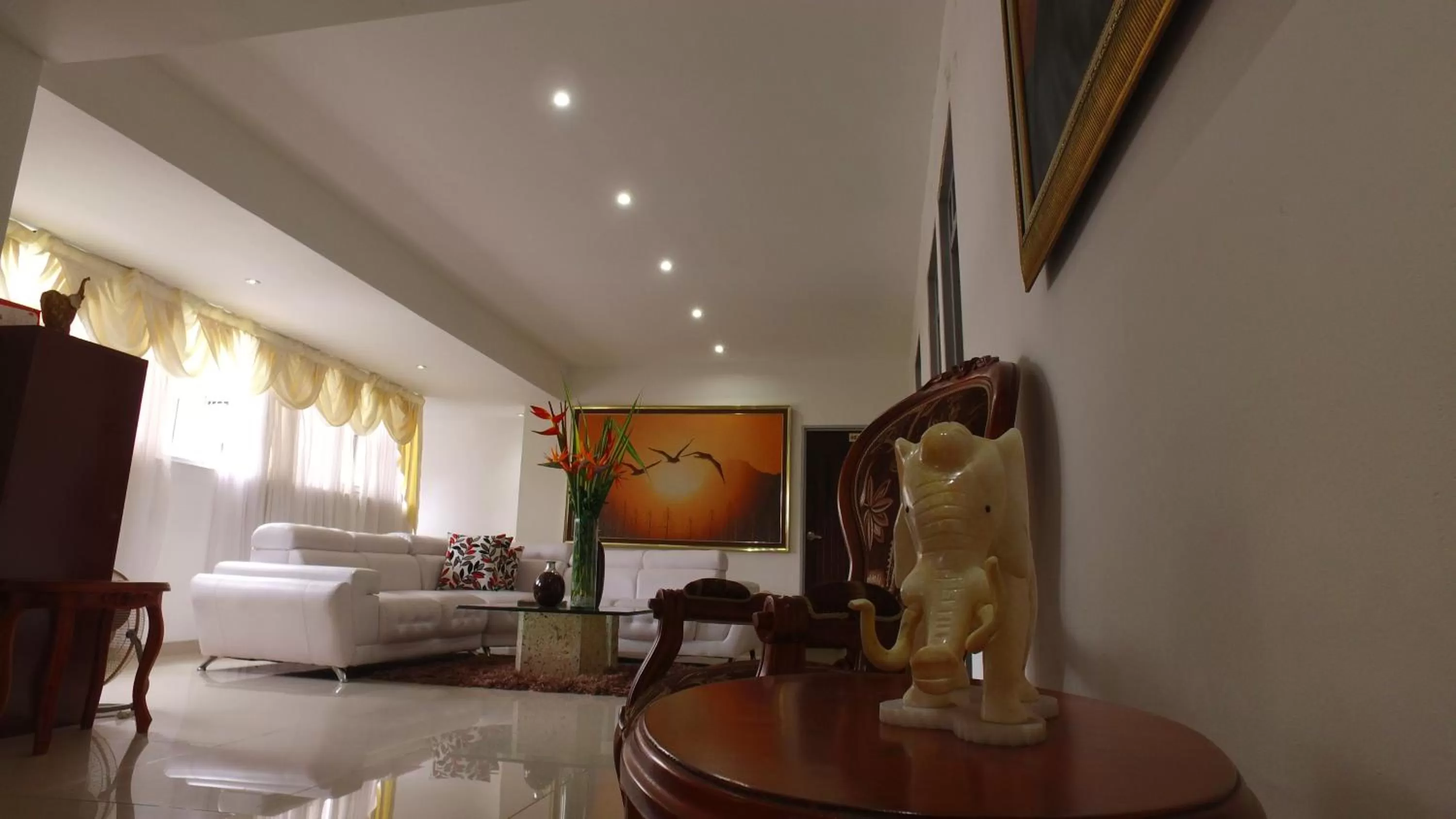 Lobby or reception, Bed in Hotel Cafe Plaza