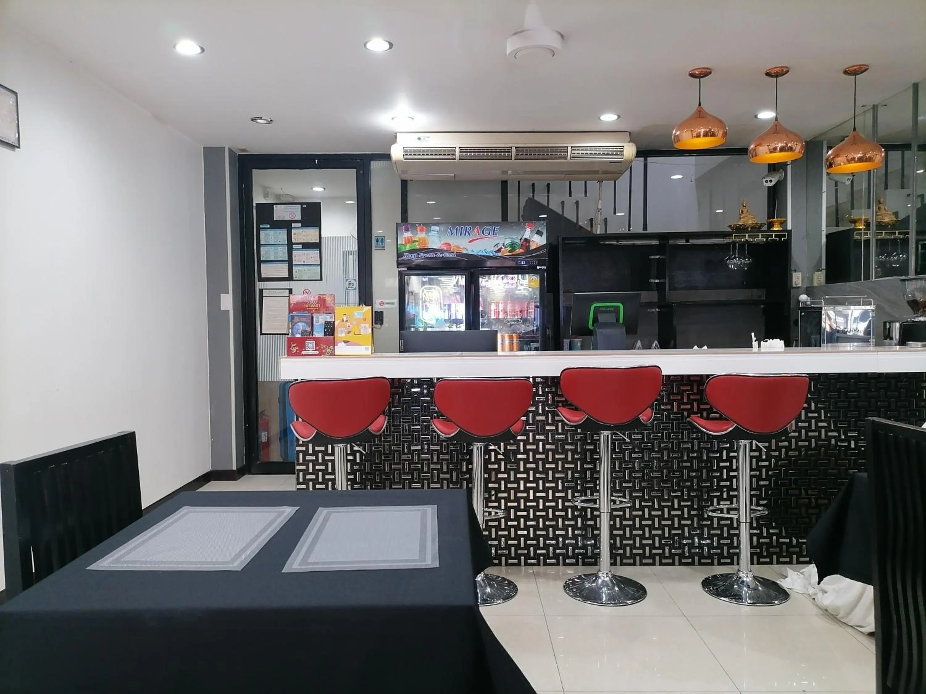 Amici Miei Hotel (SHA Certified)