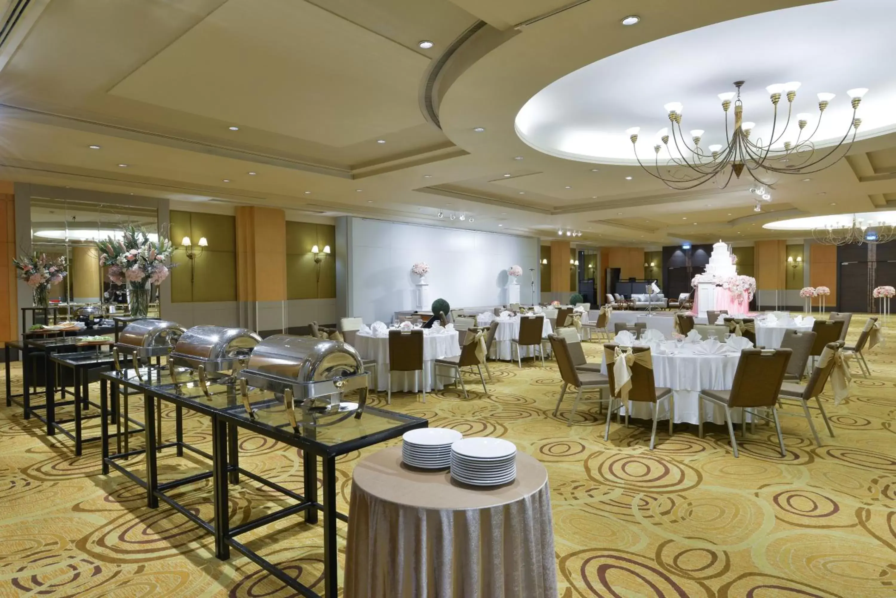 Banquet/Function facilities, Restaurant/Places to Eat in Miracle Grand Convention Hotel