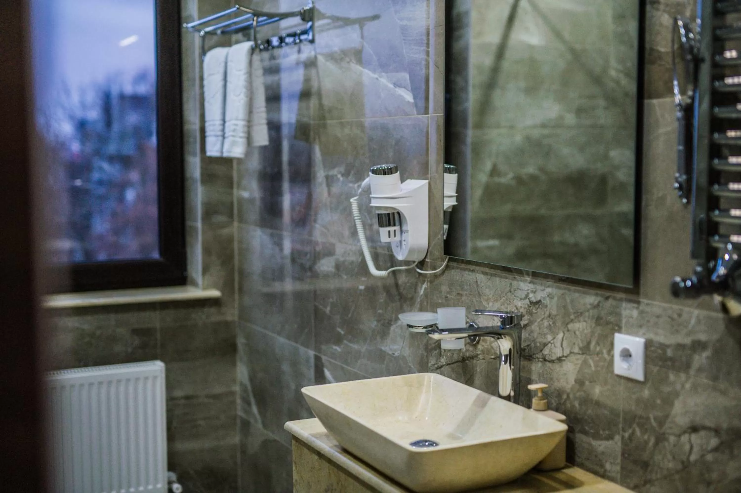 Bathroom in Bernardazzi Grand Hotel