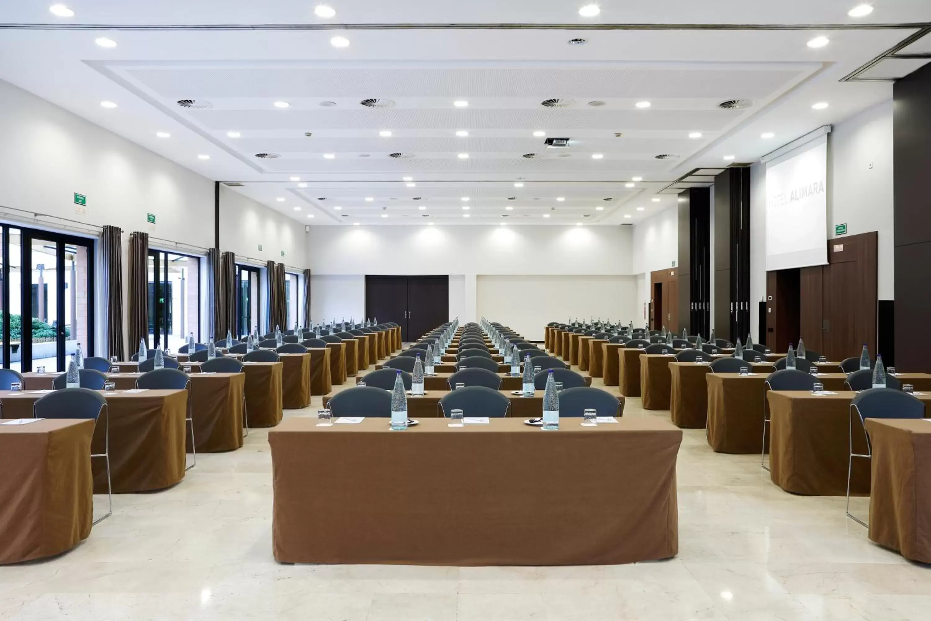 Meeting/conference room in Hotel Alimara