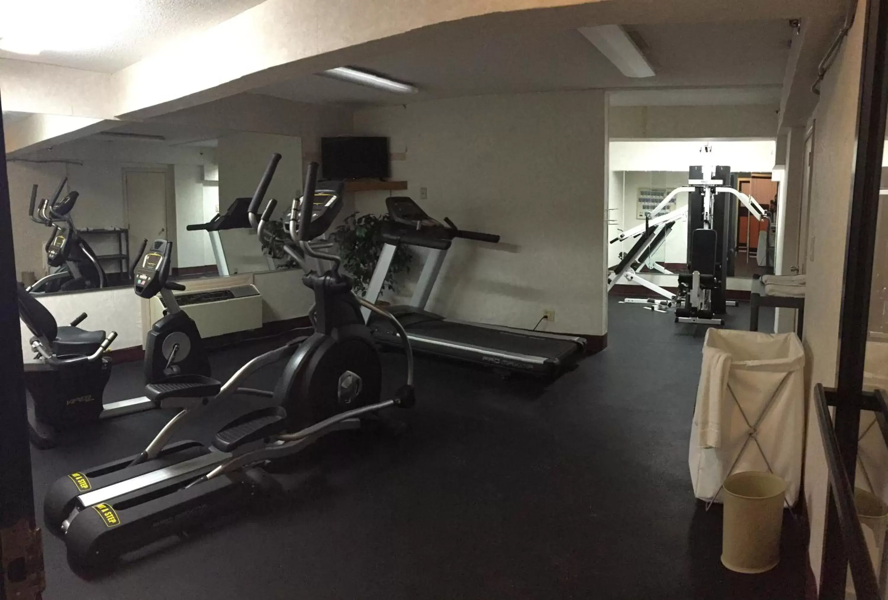 Fitness Center/Facilities in Mystic River Hotel & Suites