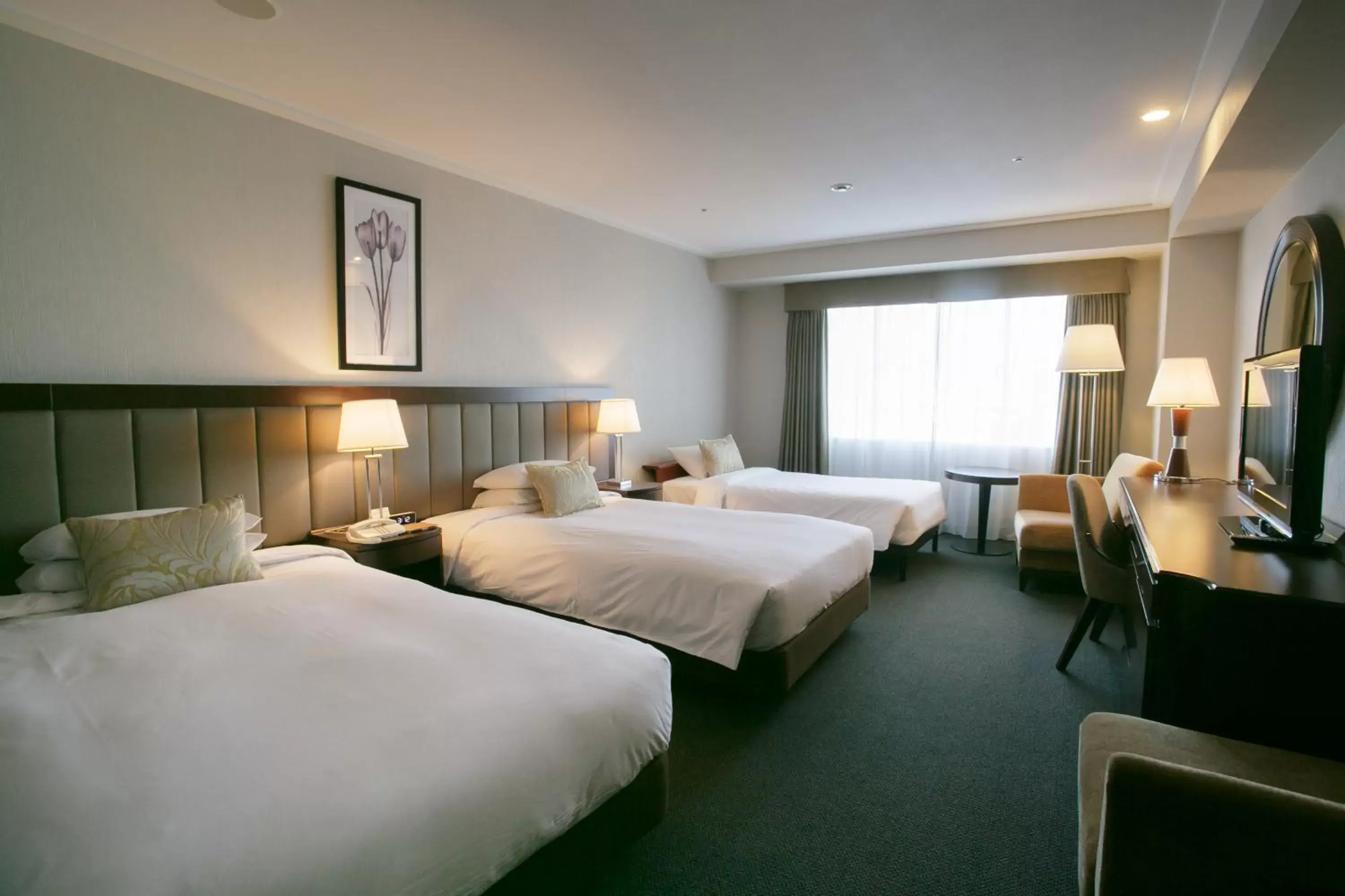 Photo of the whole room, Bed in Nagoya Tokyu Hotel