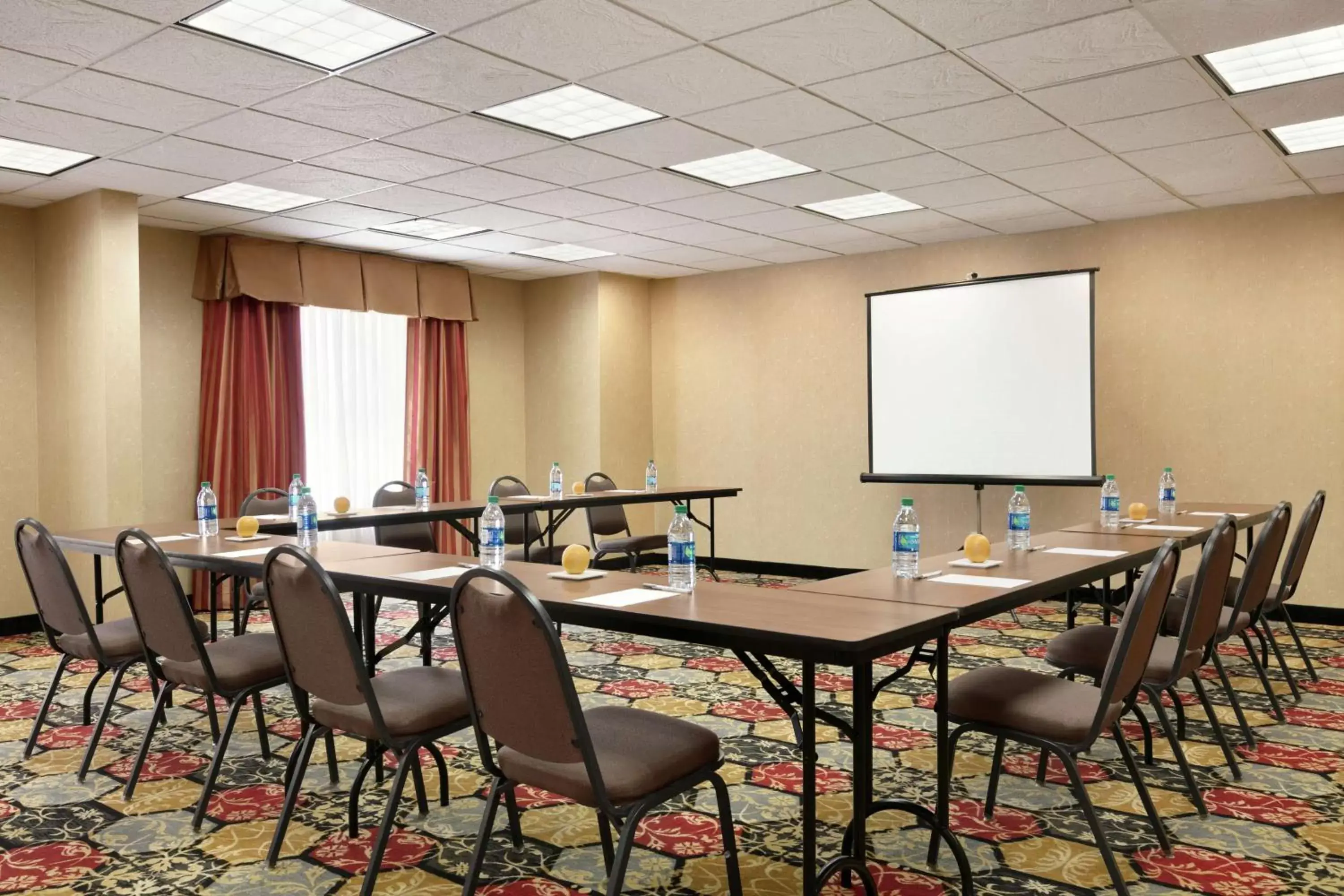 Meeting/conference room in Hampton Inn & Suites Lawton