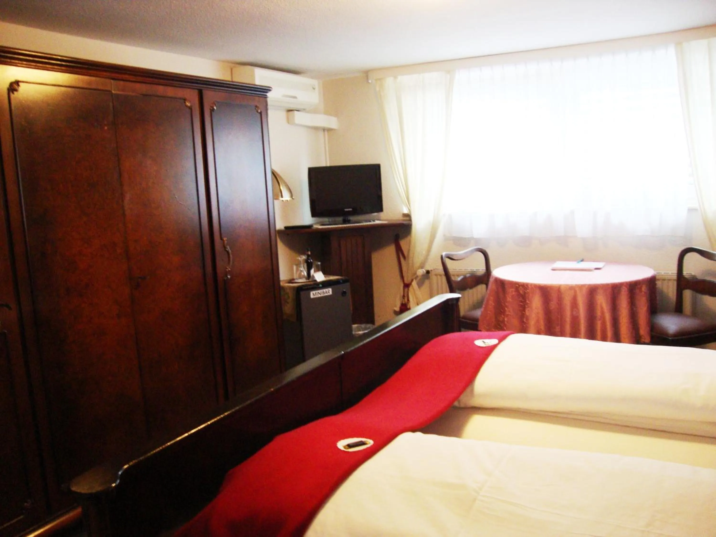 Photo of the whole room, Bed in Haus Mooren, Hotel Garni