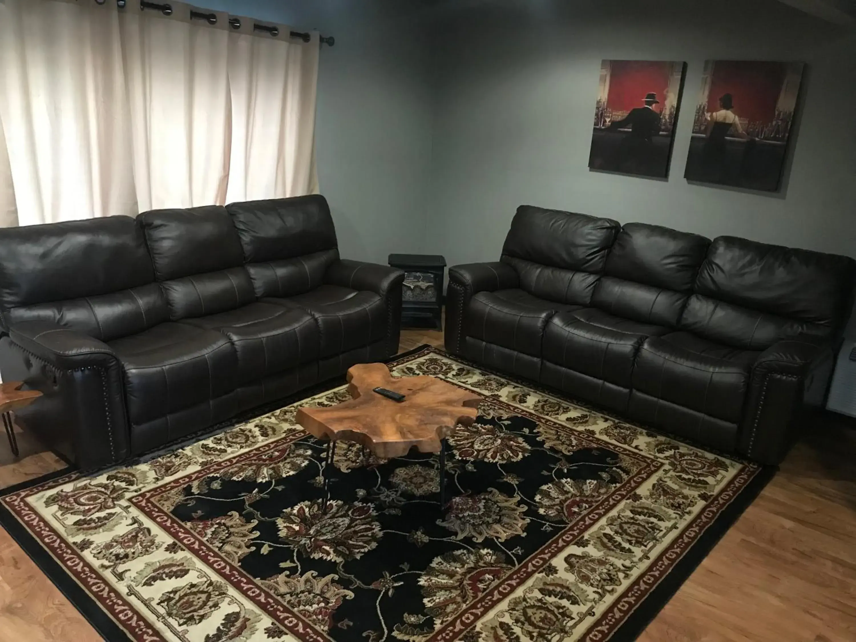 Seating Area in Mountain Trail Lodge and Vacation Rentals