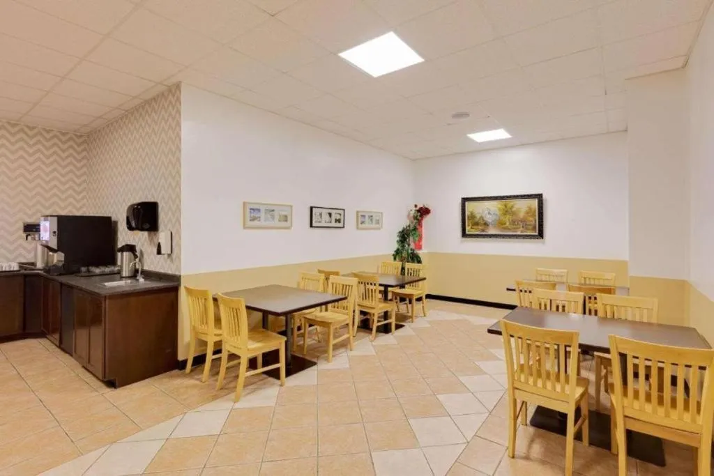 Baymont by Wyndham Edson