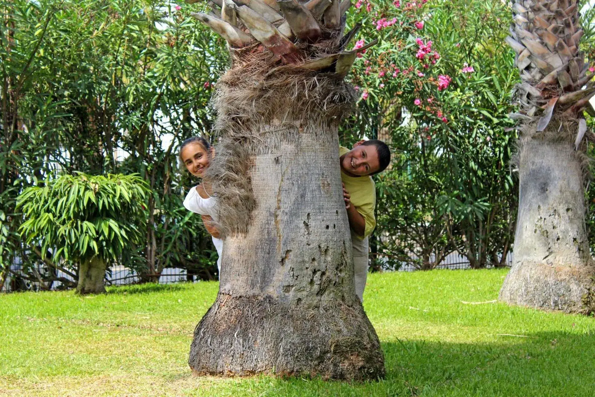 Family in The Views Oasis Family in The Views Oasis