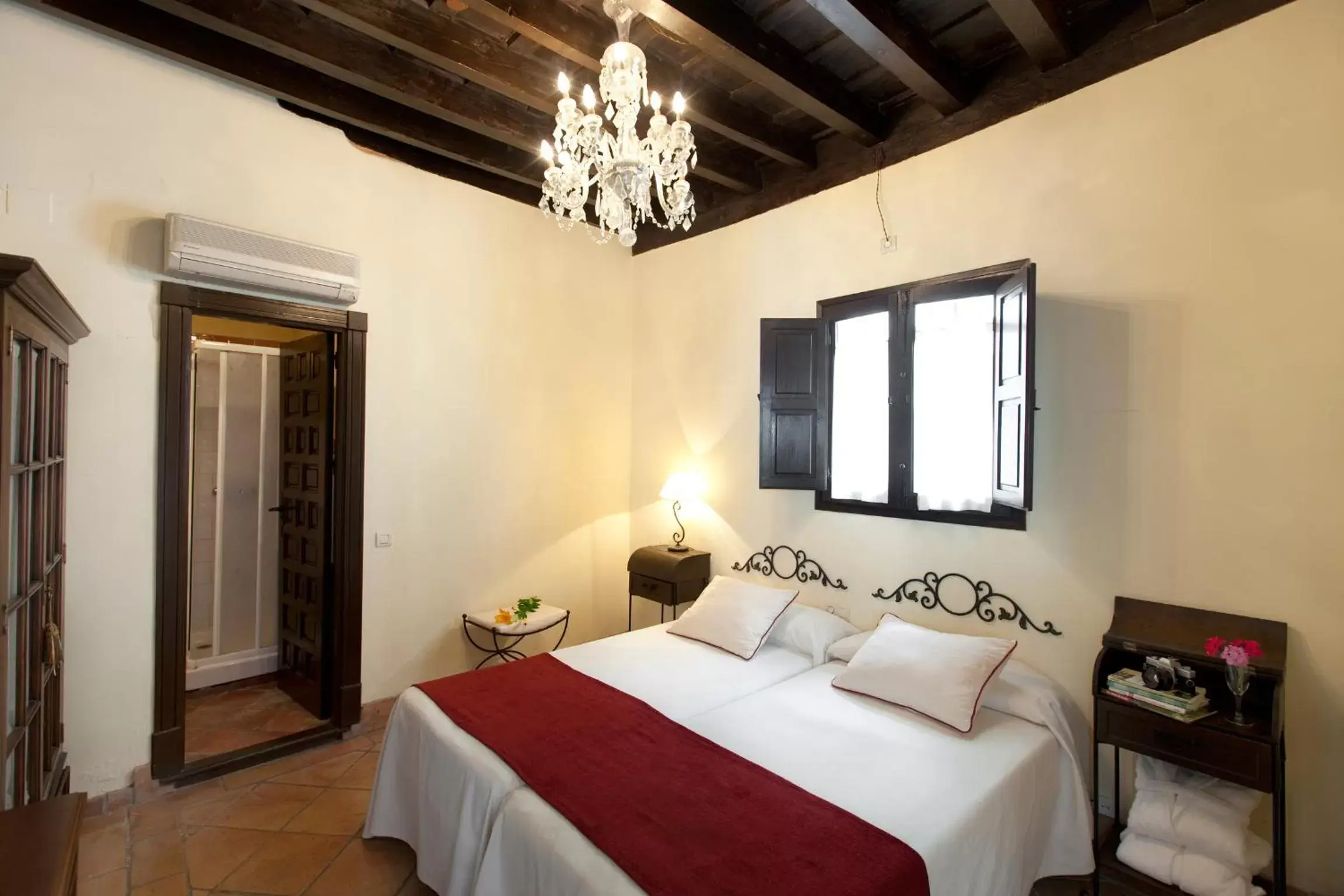 Bedroom, Bed in Casa del Capitel Nazarí