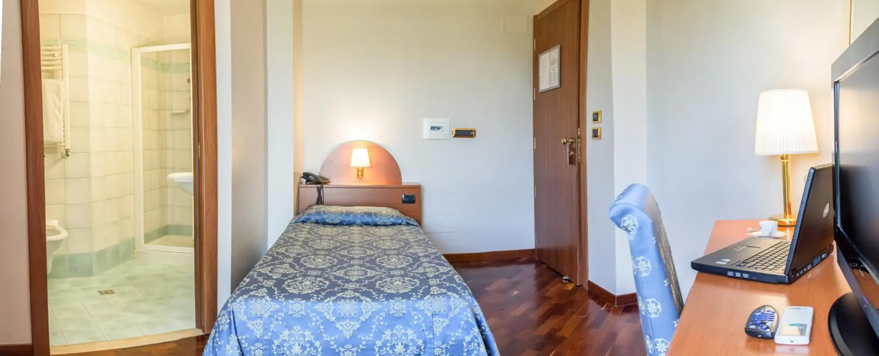 Bed in Hotel Excel Roma Ciampino