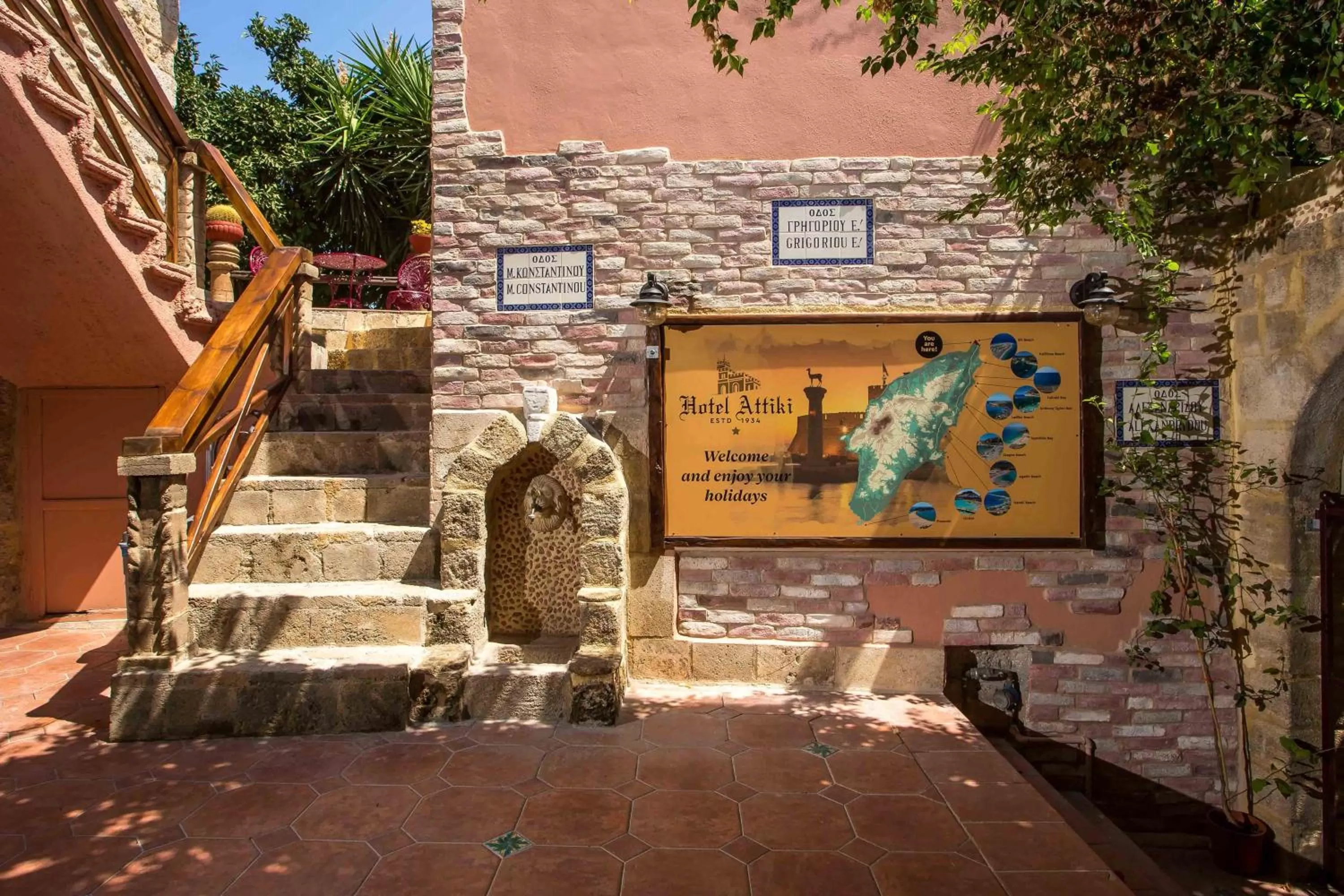 Facade/entrance in Attiki Hotel