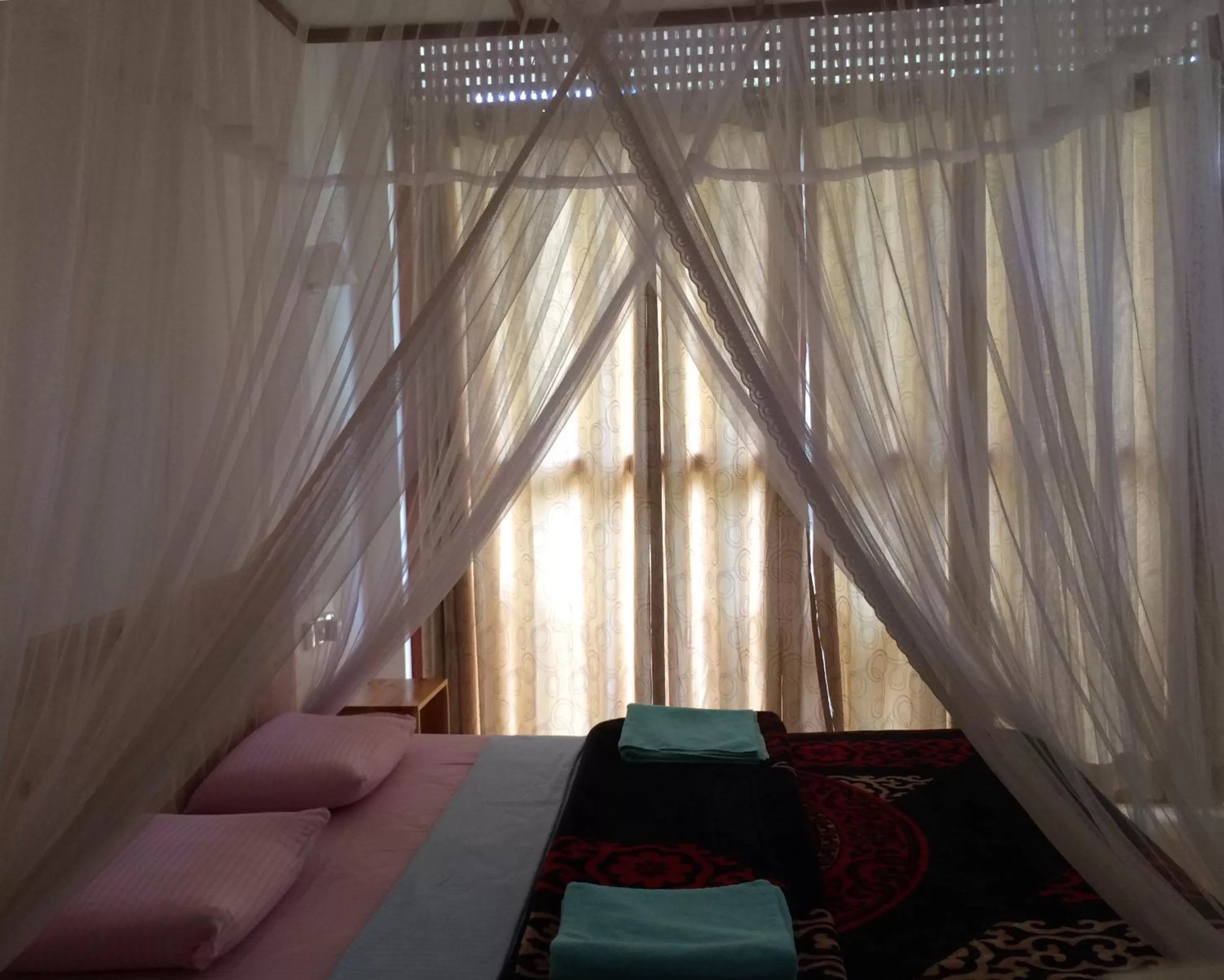 Bedroom, Bed in Raveena Guest House