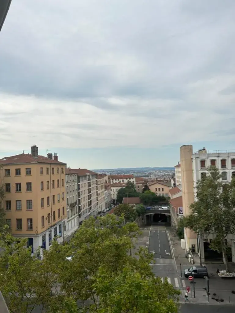 City view in Hôtel de la Croix-Rousse