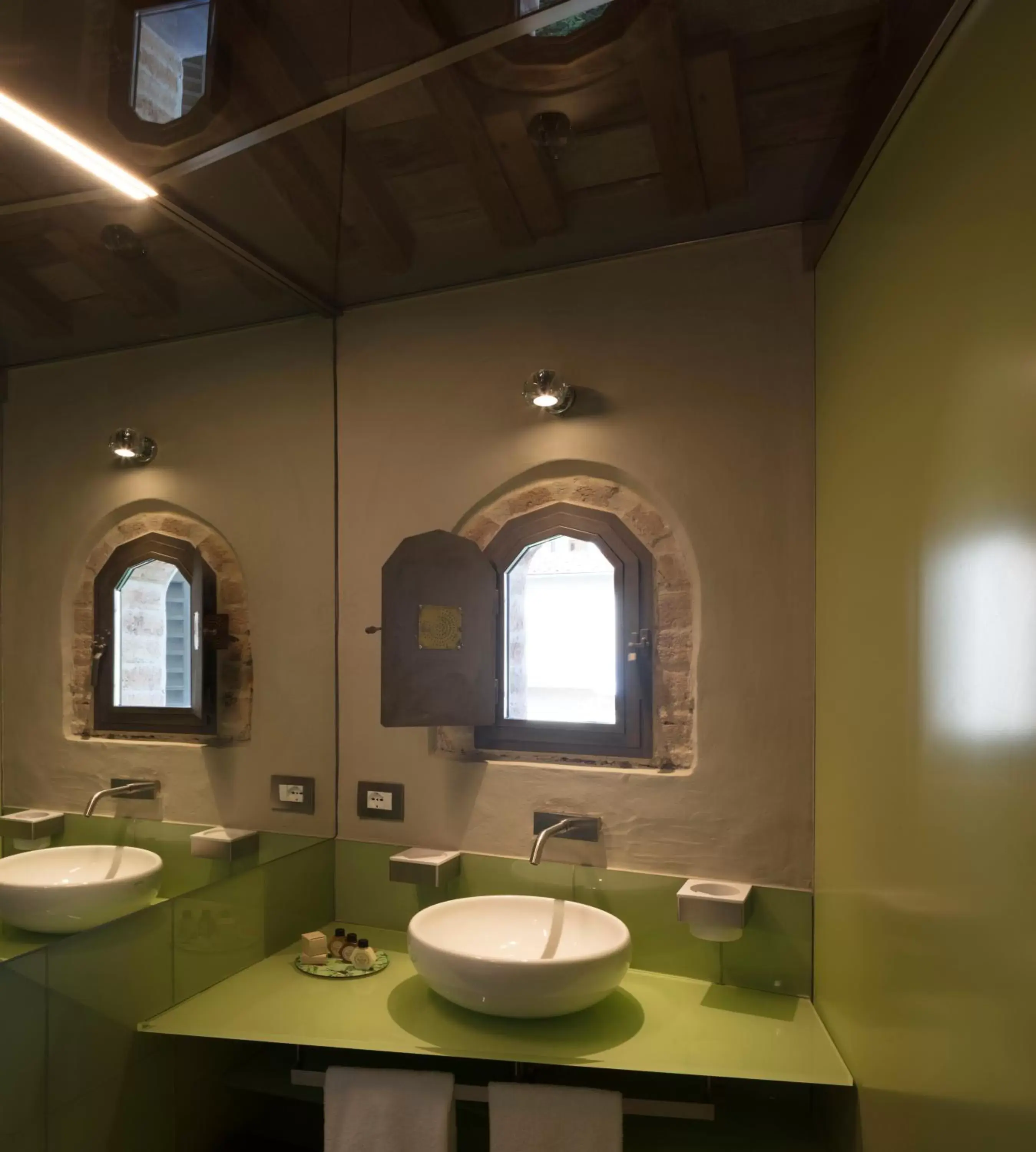 Bathroom in Ottantotto Firenze