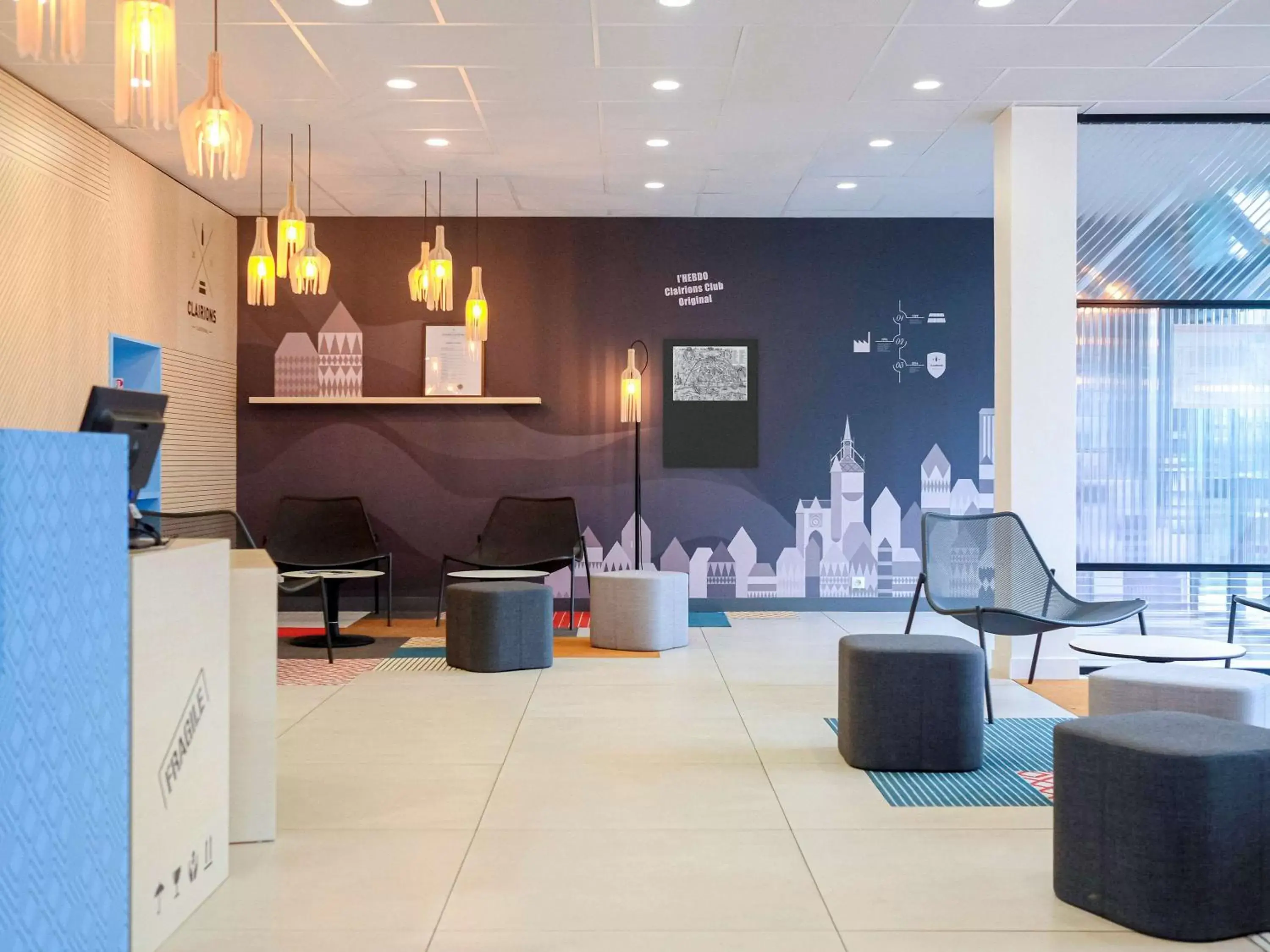 Property building, Lobby/Reception in Hôtel ibis Styles Auxerre Nord