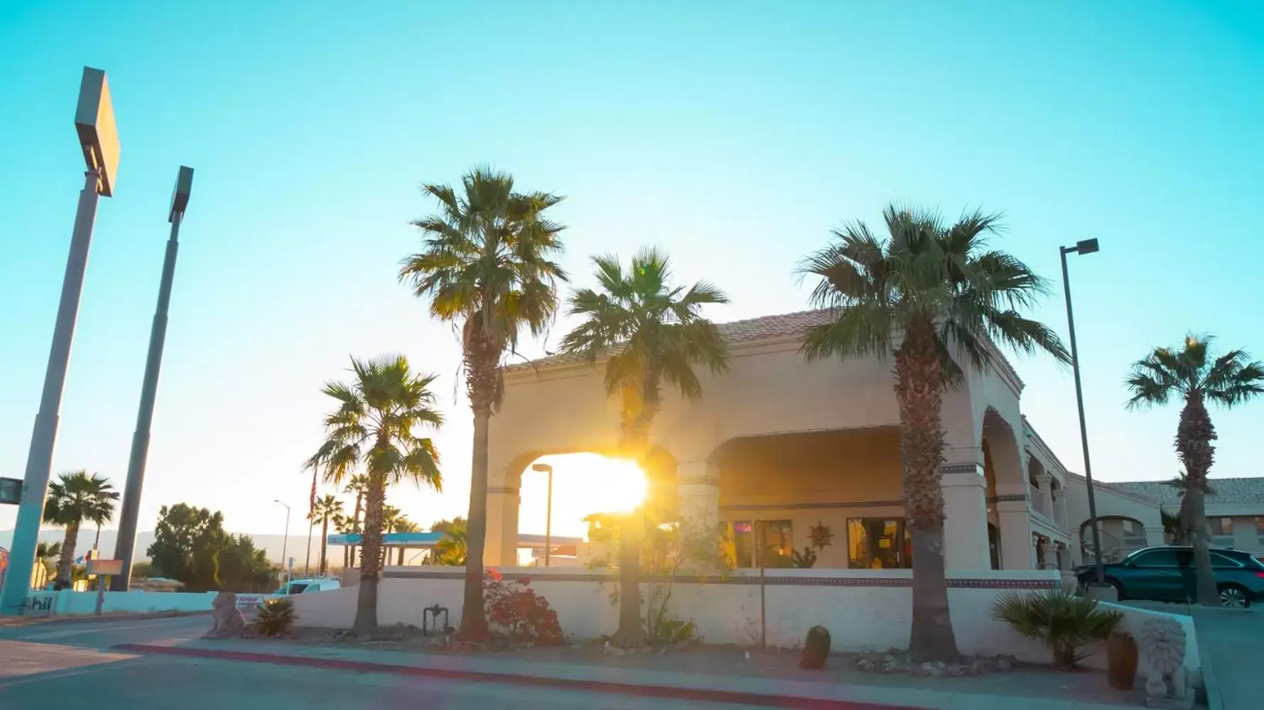 Property building, Sunrise/Sunset in Rio Del Sol Inn Needles