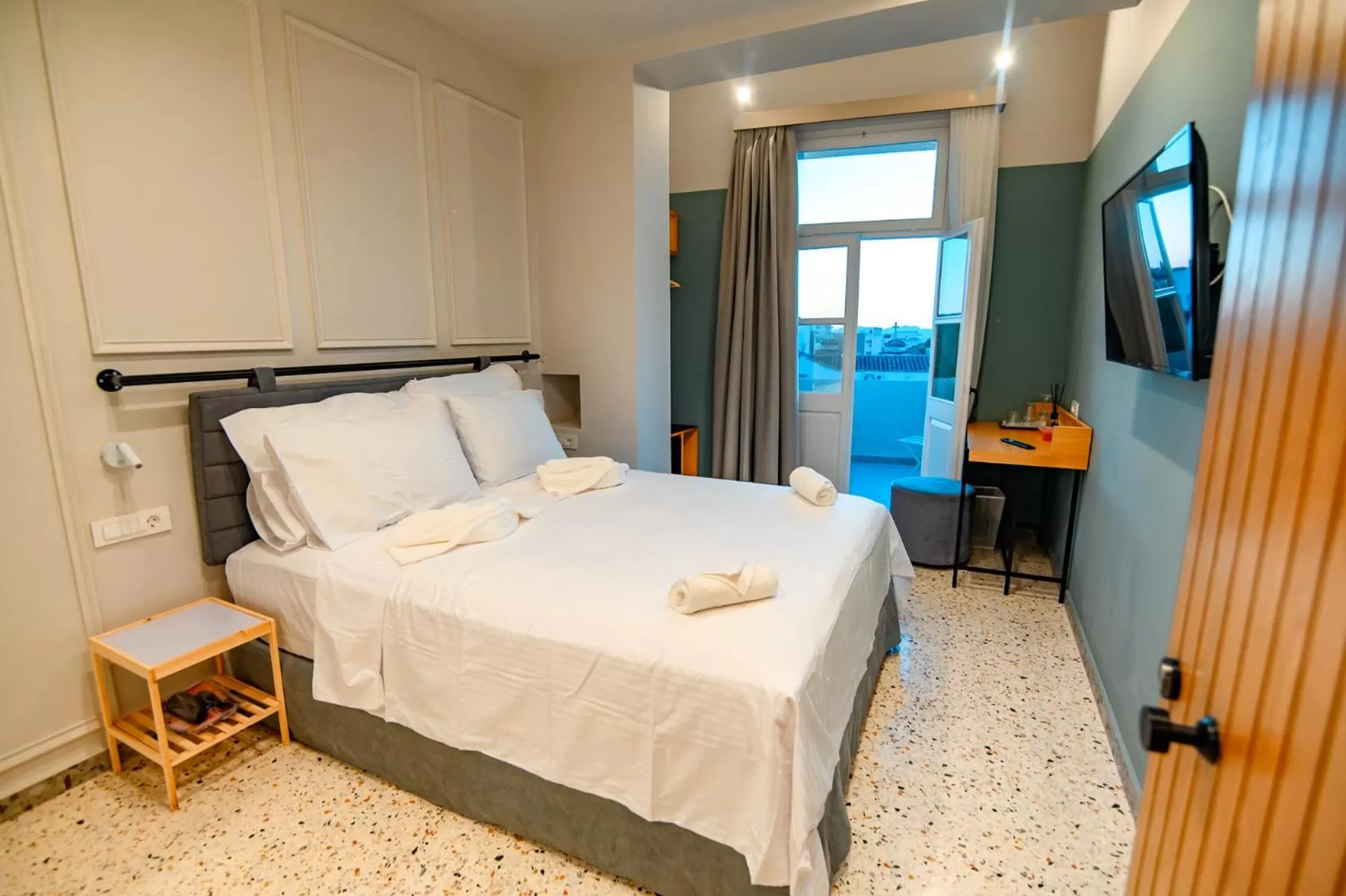 Bedroom, Bed in Belle Athenes - Luxury Rooms at Monastiraki Railway Station
