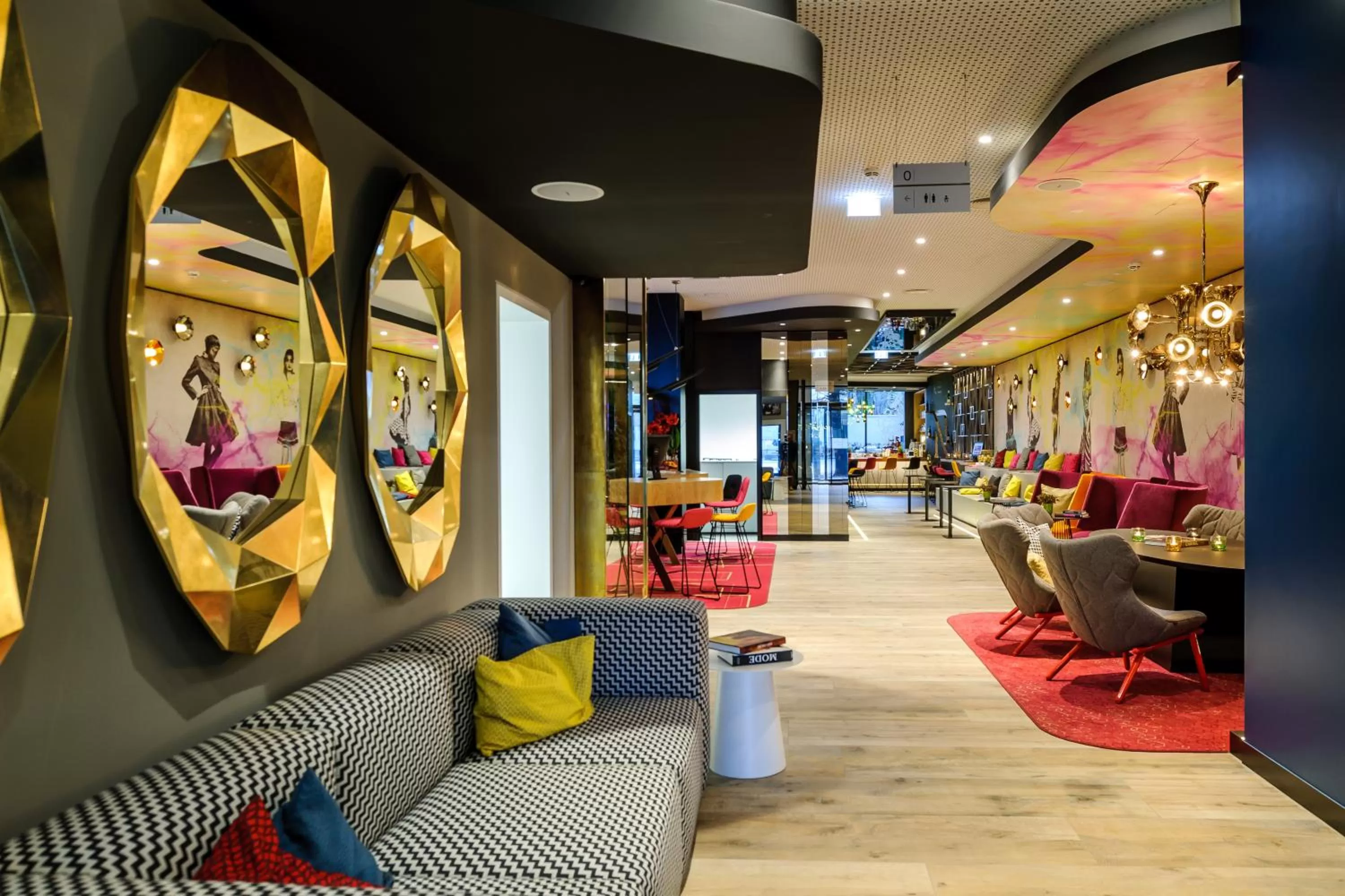 Lobby or reception in MERCURE Hotel Berlin Wittenbergplatz