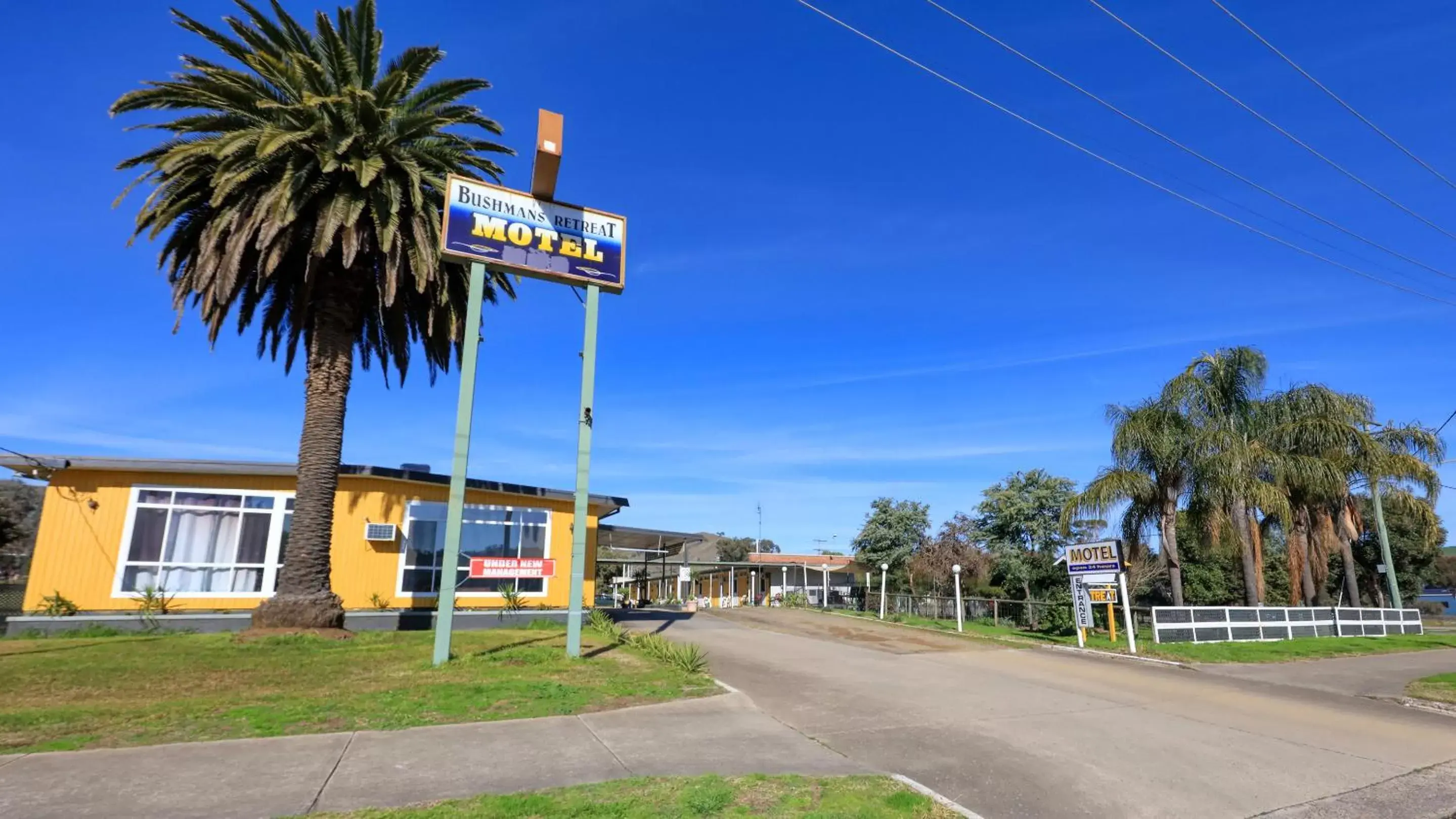 BUSHMANS RETREAT MOTOR INN