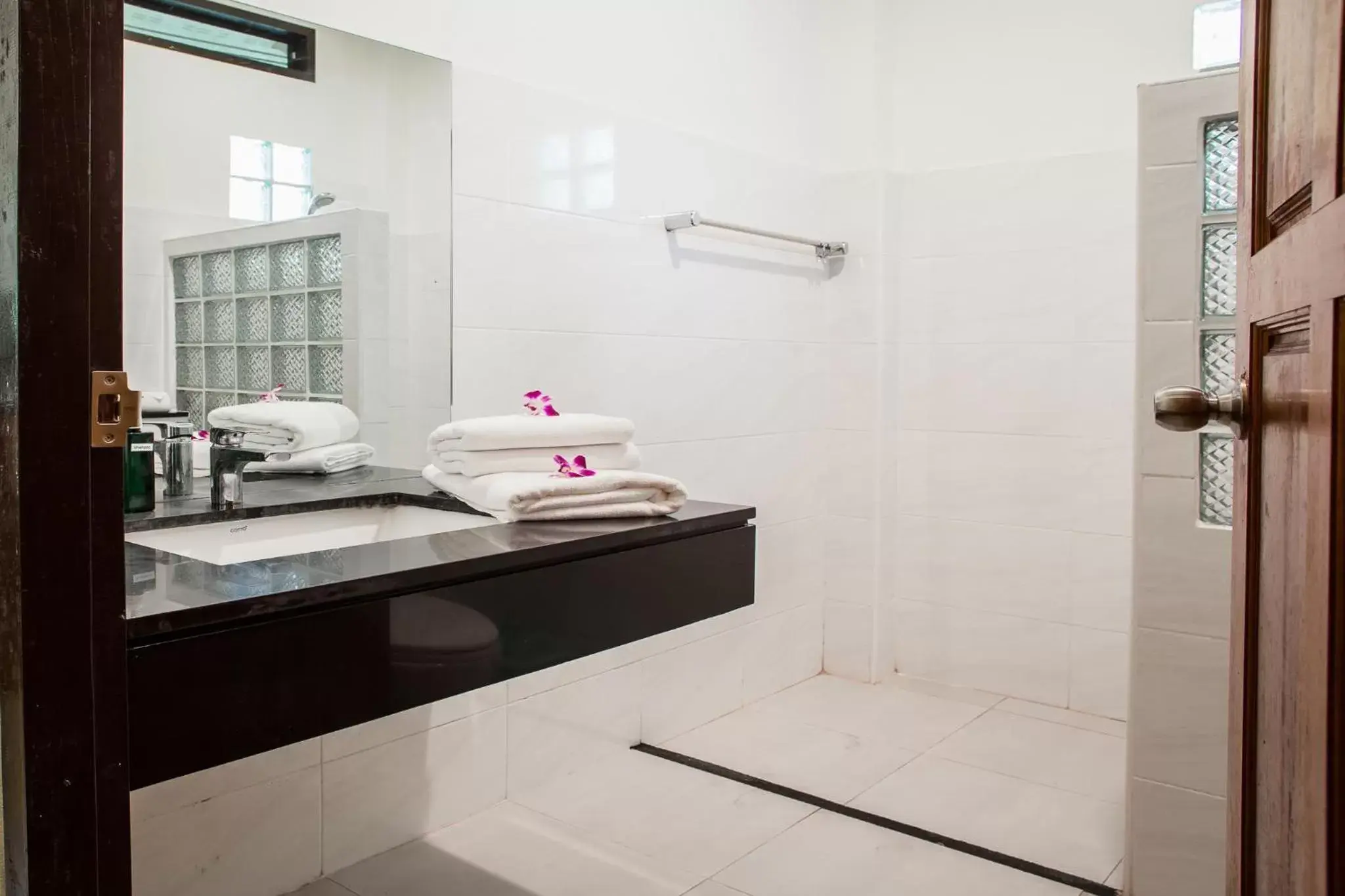 Bathroom in Aonang Cliff View Resort SHA Extra Plus