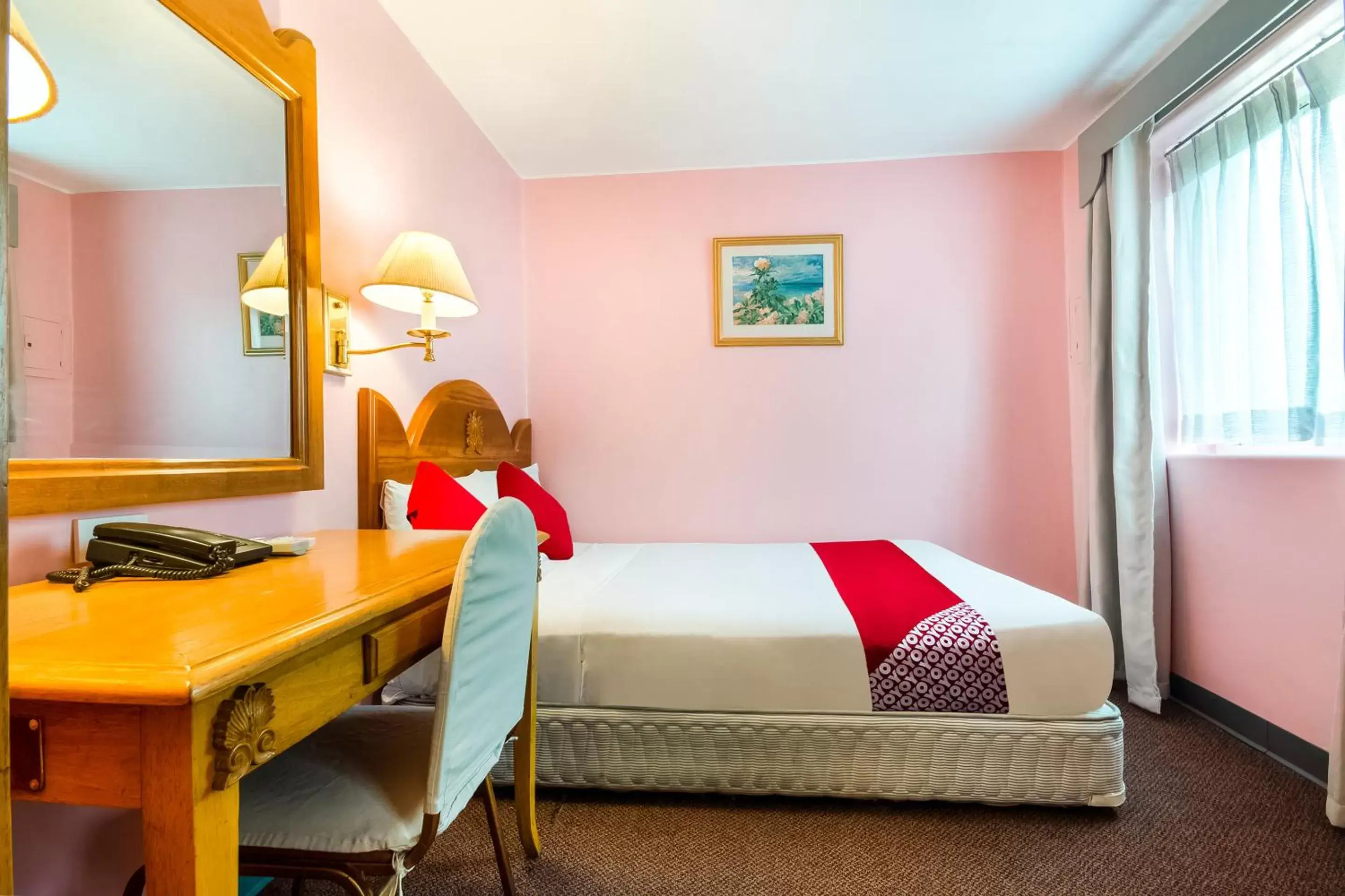 Bedroom, Bed in OYO 227 Palladium Suites Hotel