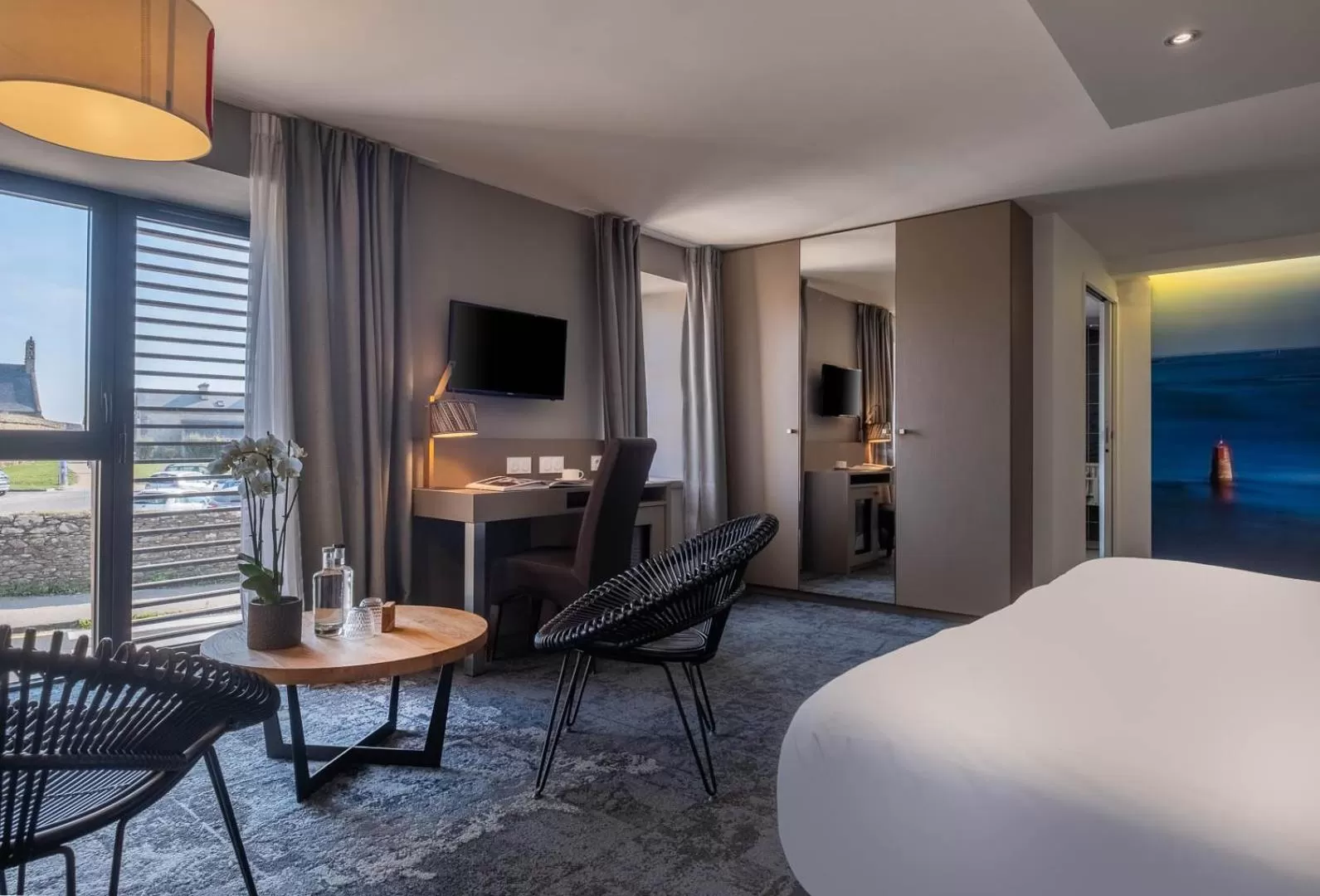 Bedroom, Bed in Hostellerie de la Pointe Saint-Mathieu - SPA & Restaurant