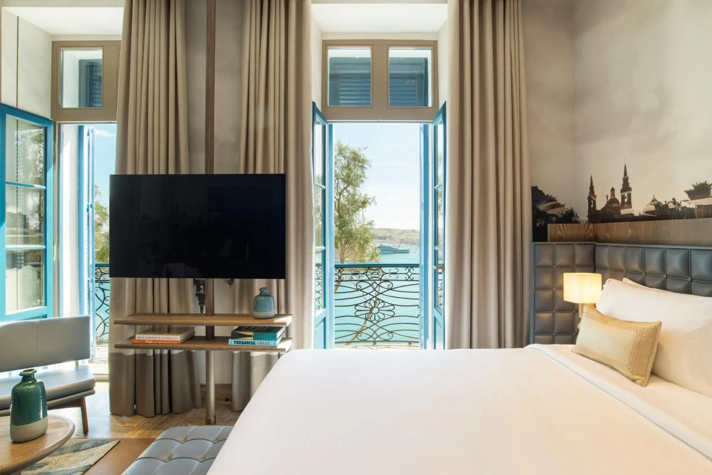 Deluxe Suite with Sea View in Iniala Harbour House Deluxe Suite with Sea View in Iniala Harbour House