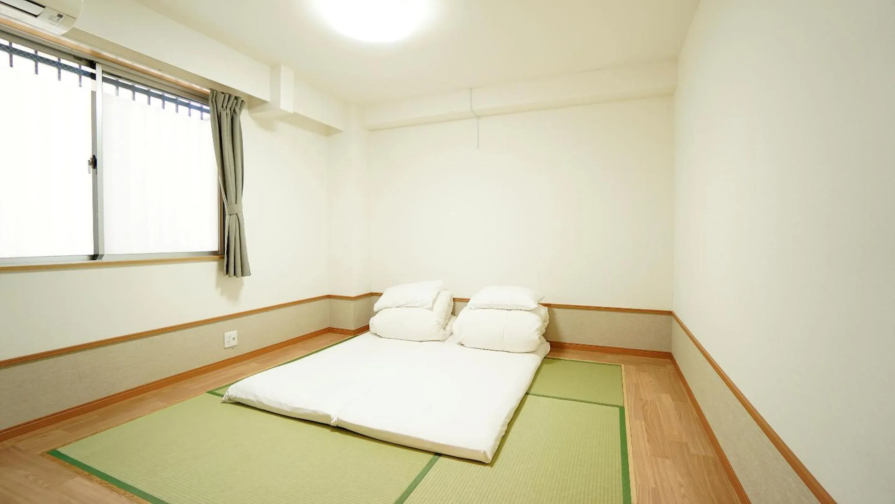 Bedroom, Bed in House Ikebukuro