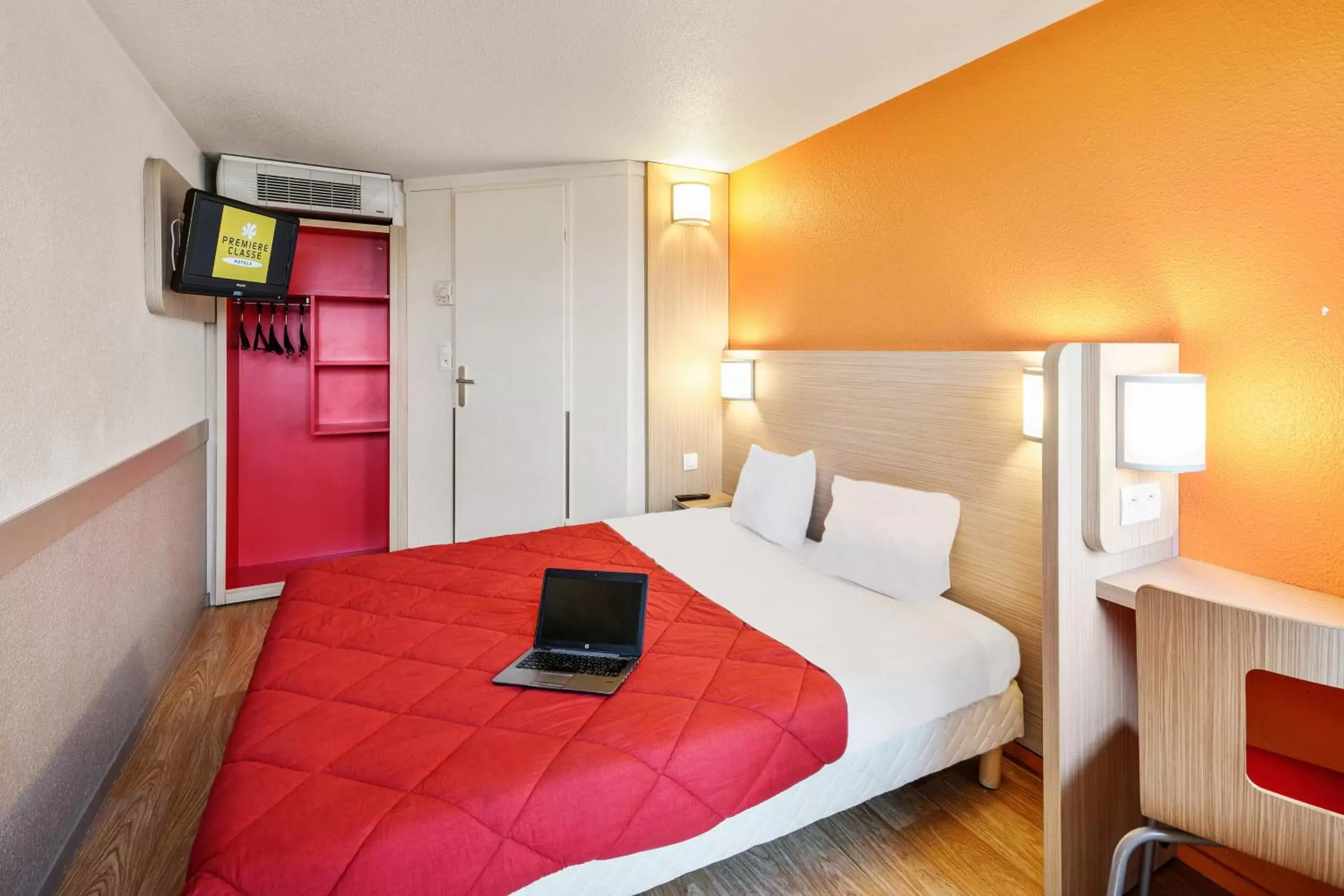Bed in Premiere Classe Metz Sud Jouy Aux Arches