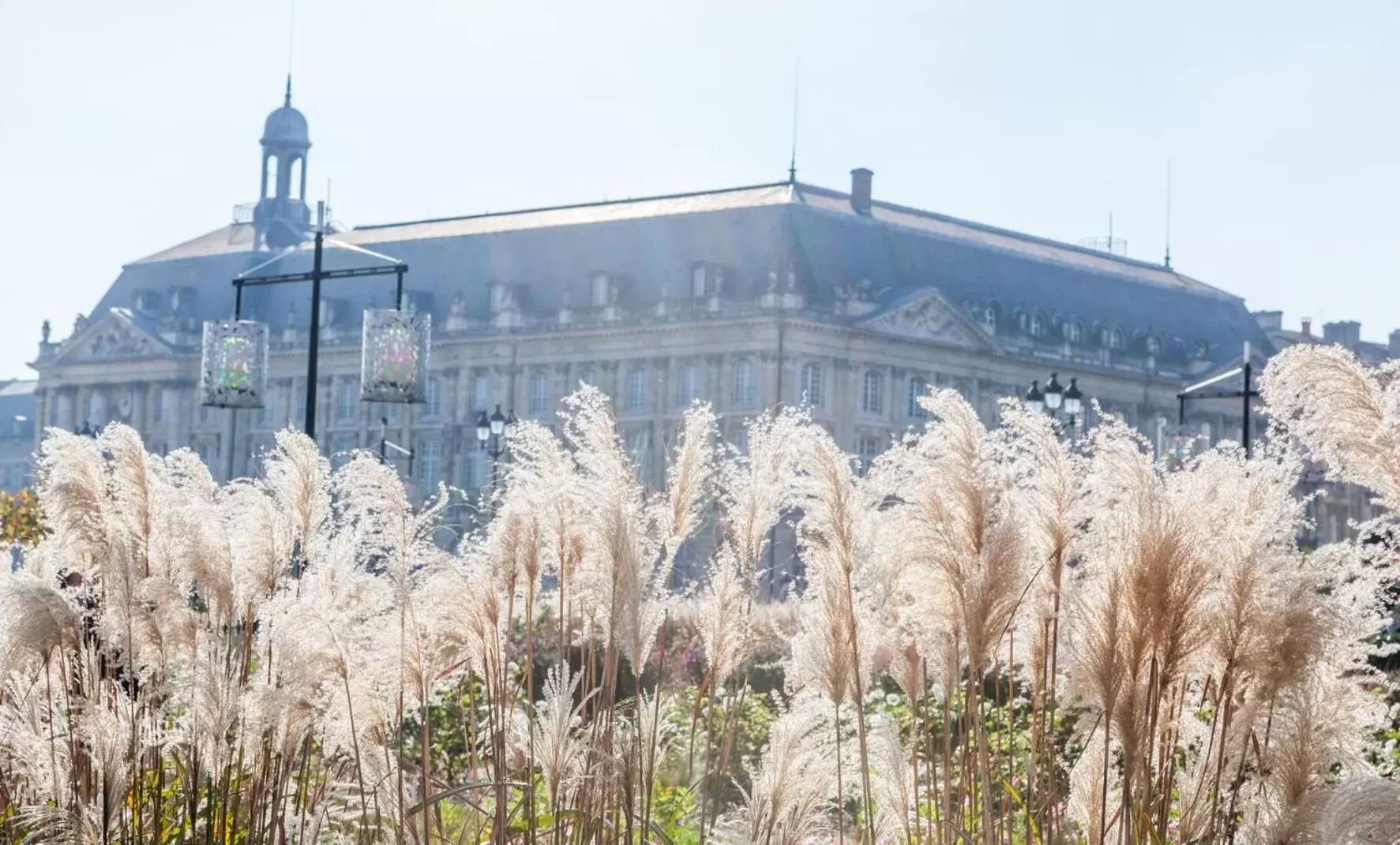 Nearby landmark, Property Building in Best Western Premier HBEO Bordeaux Centre