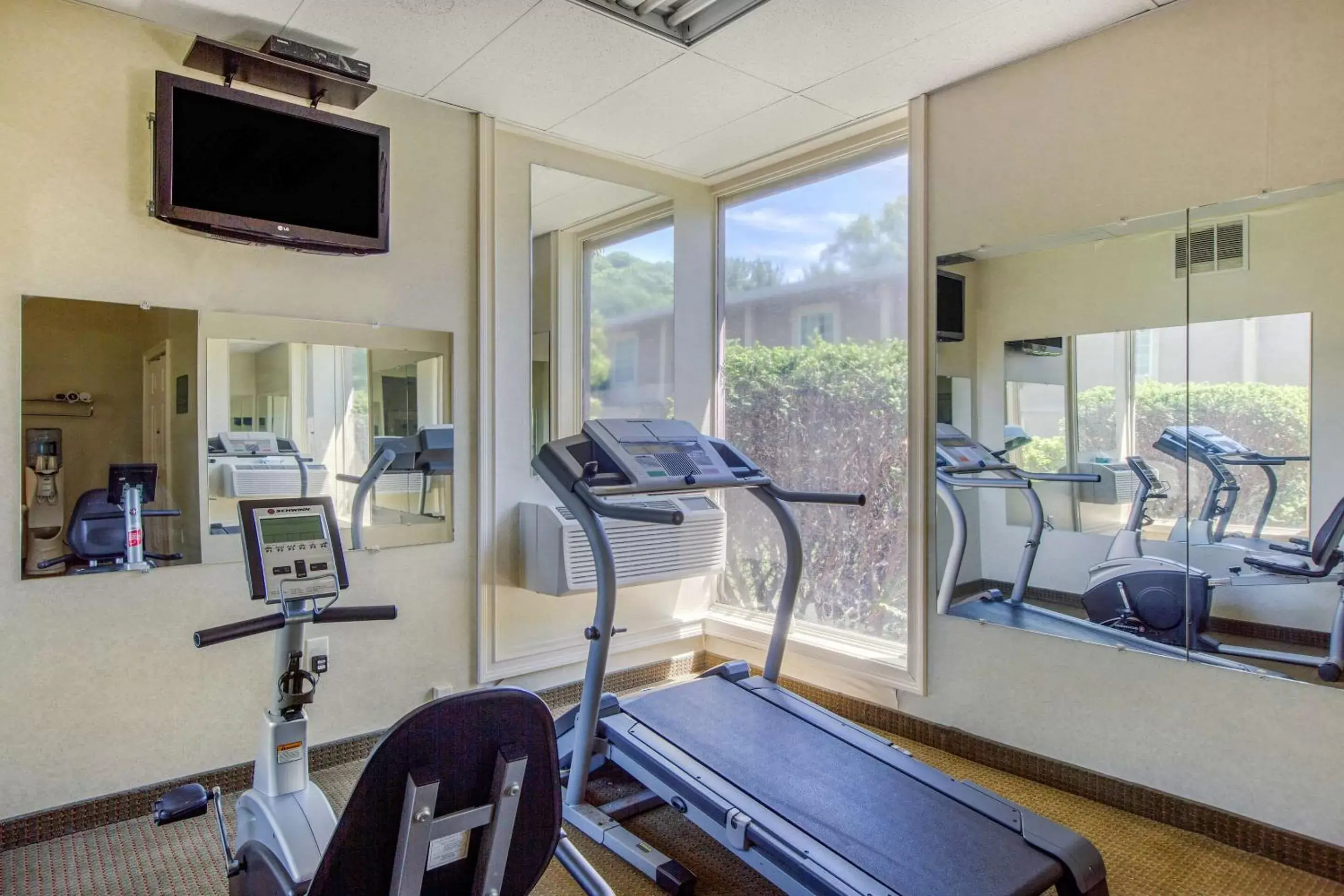 Activities, Fitness Center/Facilities in Quality Inn Ledgewood - Dover