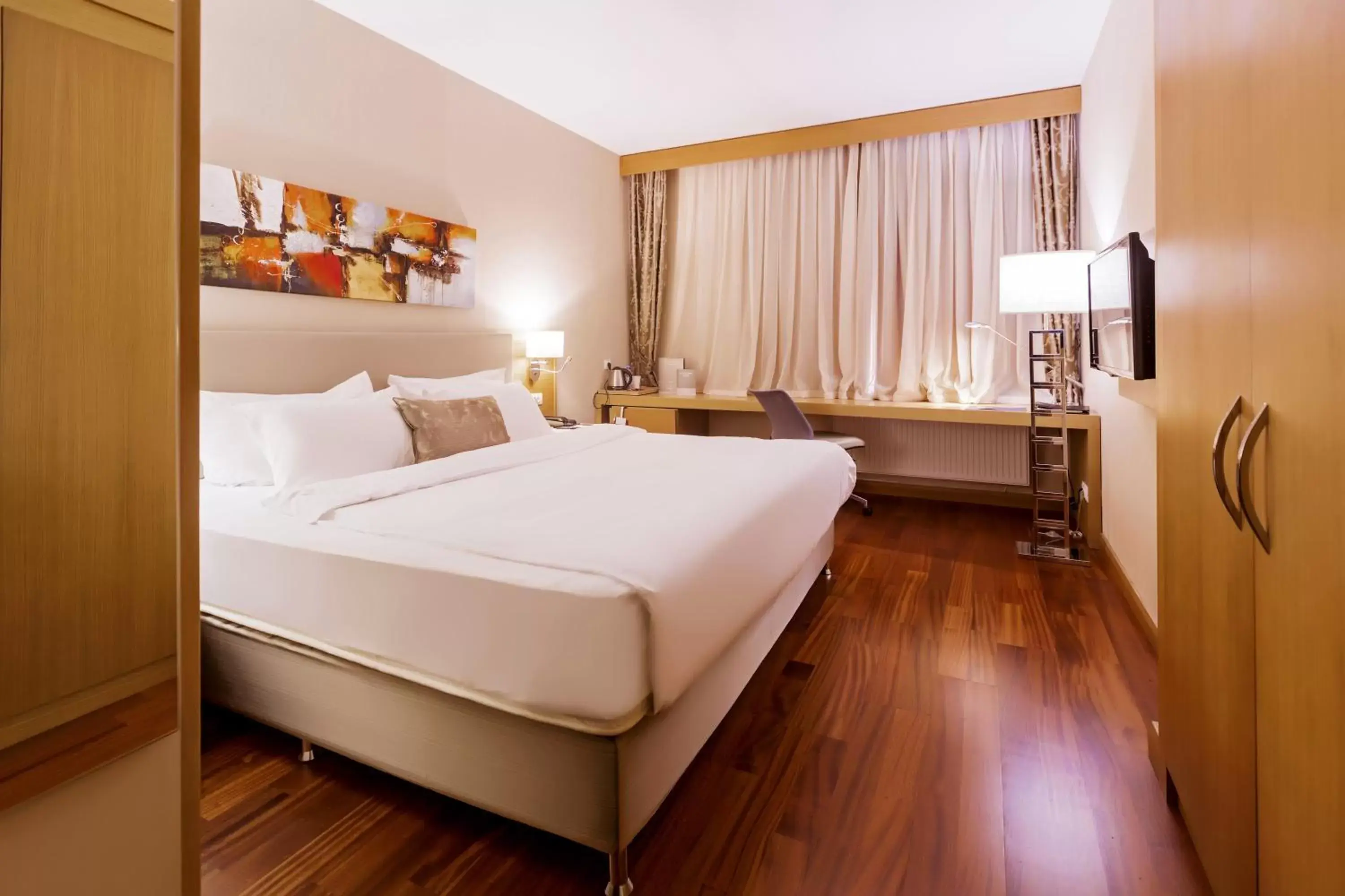 Superior Double or Twin Room with City View - single occupancy in Dedeman Oskemen Tavros Hotel