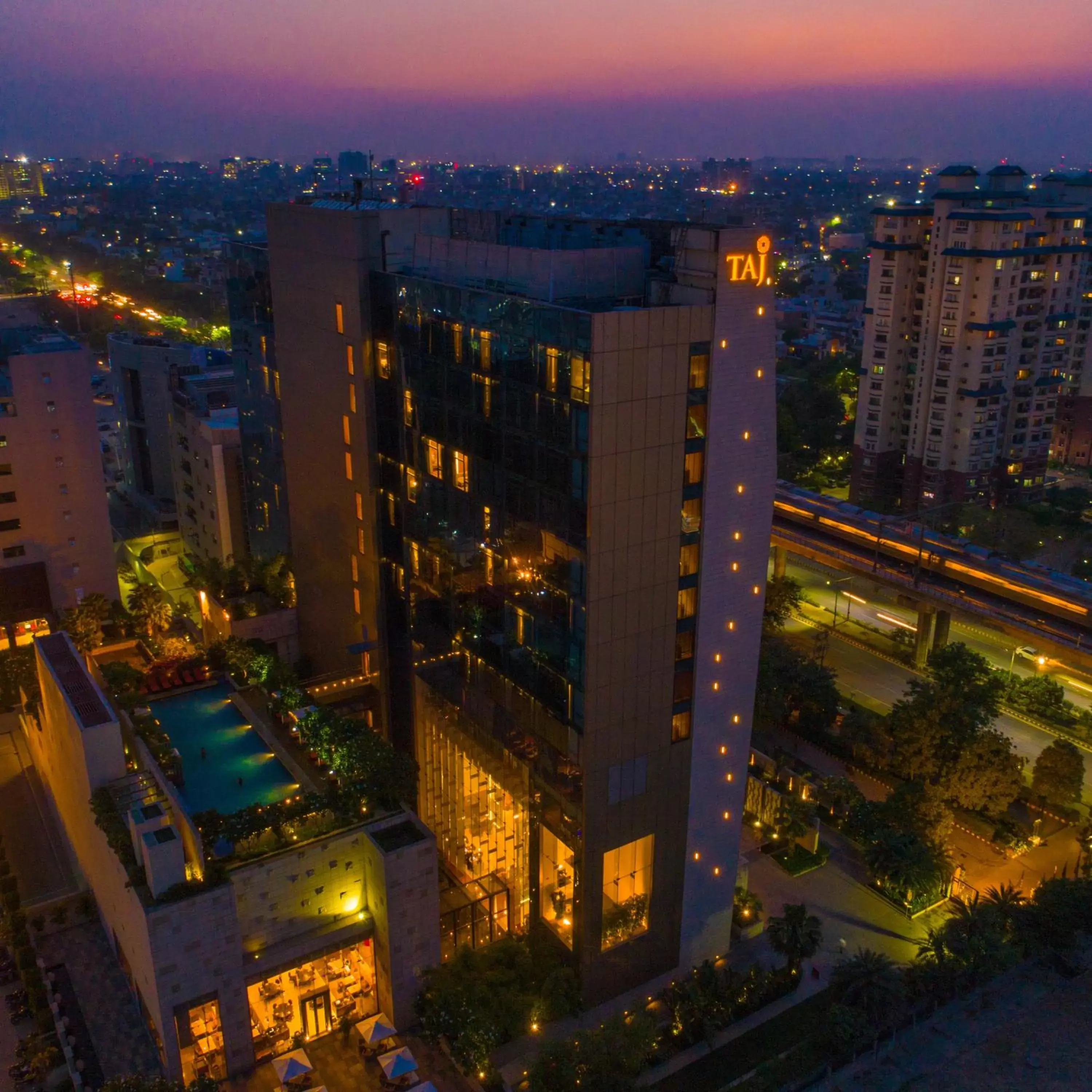 Bird's eye view, Bird's-eye View in Taj City Centre Gurugram