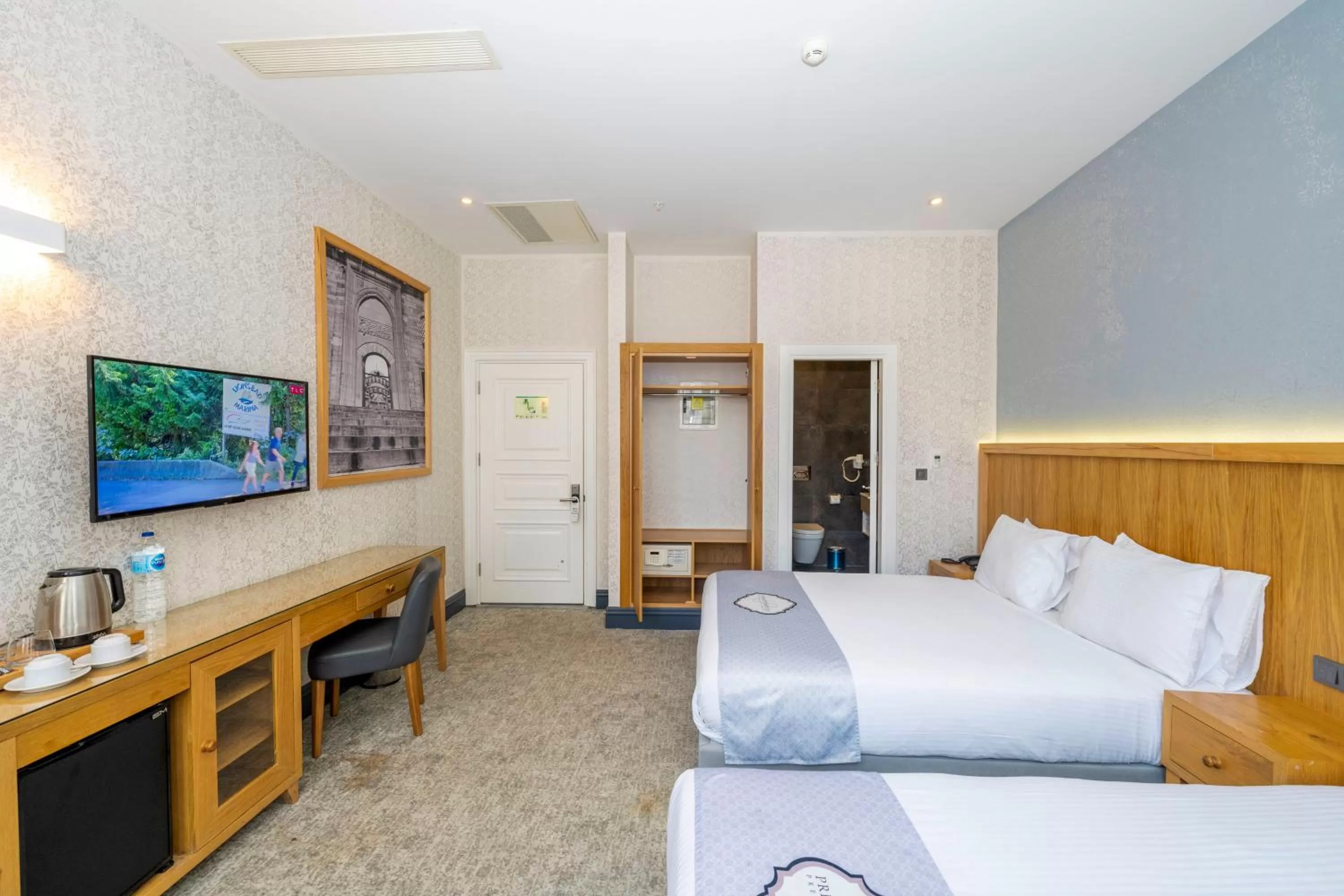 Photo of the whole room, Bed in Premist Hotels Taksim