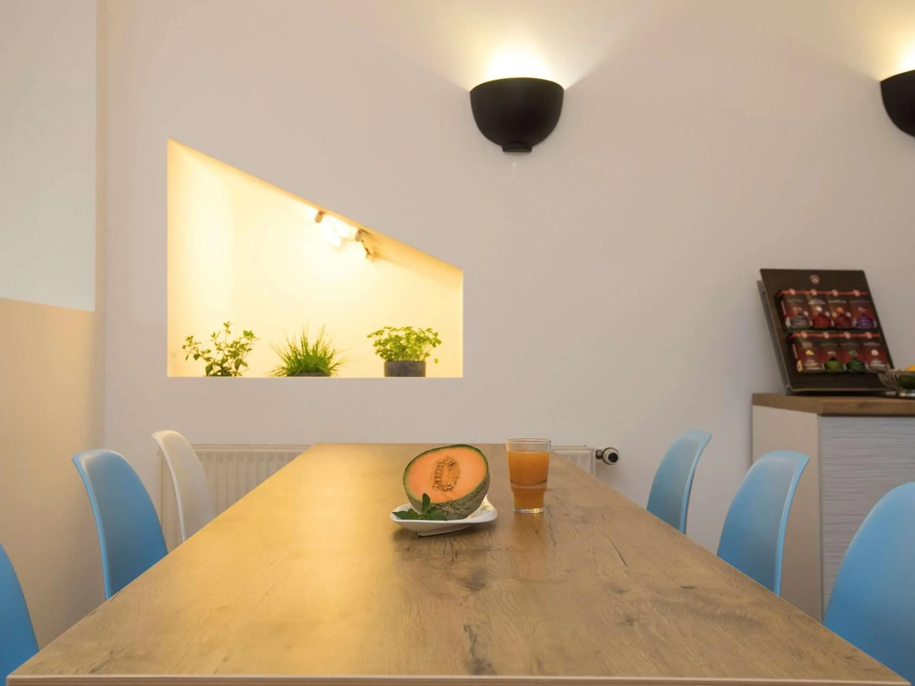 Restaurant/places to eat in ibis Berlin City Süd Restaurant/places to eat in ibis Berlin City Süd