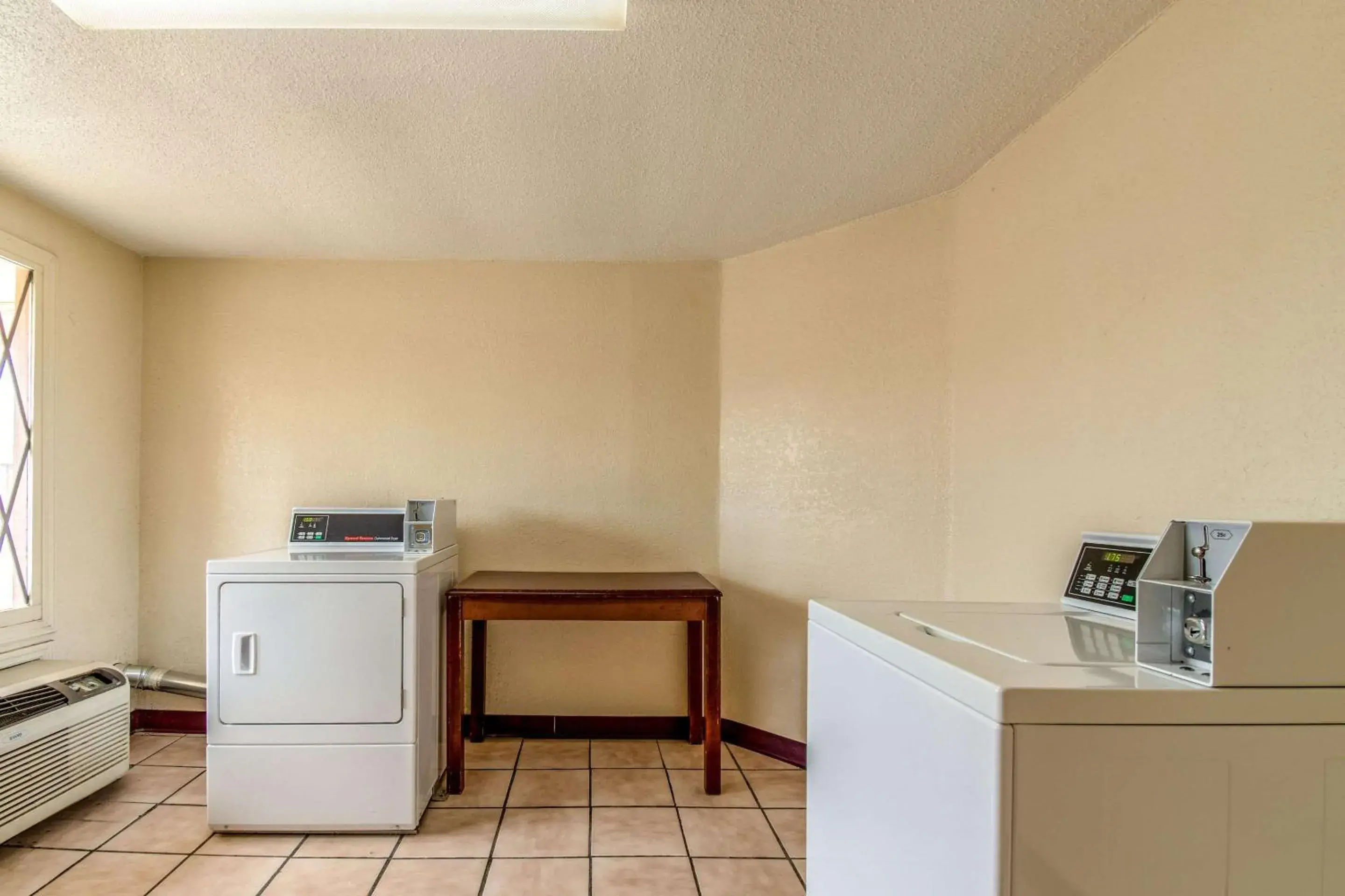 On site, Kitchen/Kitchenette in Rodeway Inn