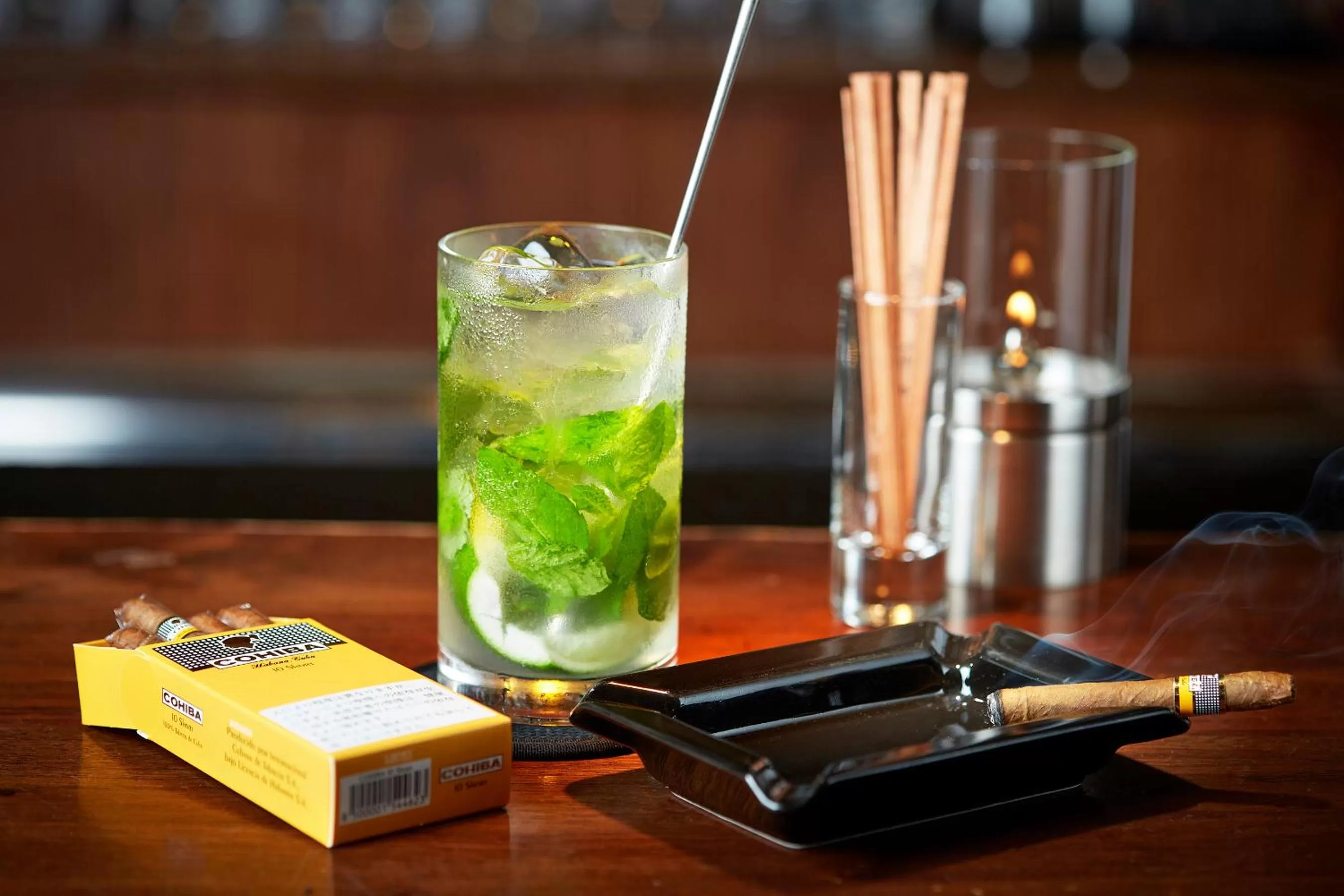 Lounge or bar in Marunouchi Hotel