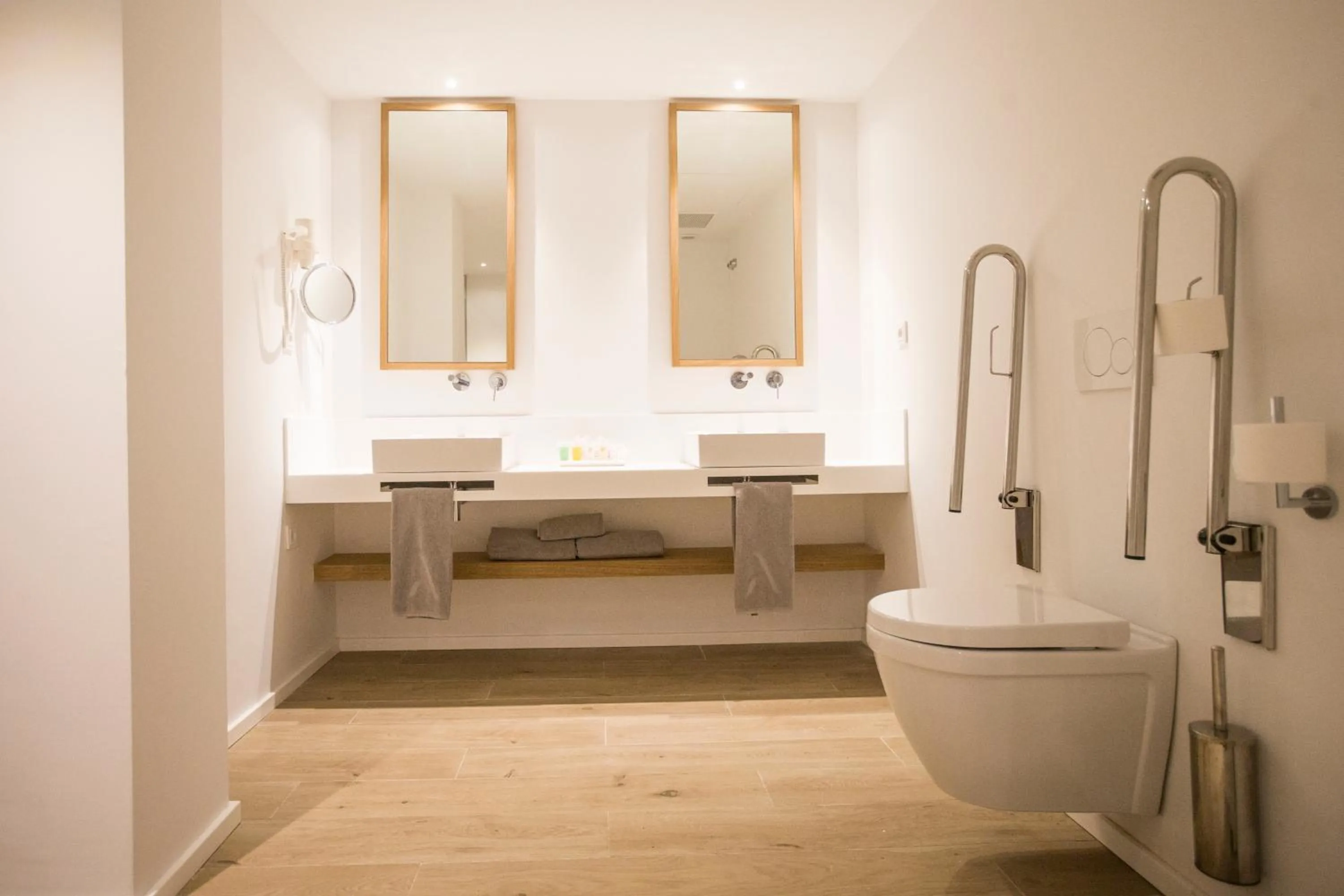 Shower in Hotel Anfora Ibiza