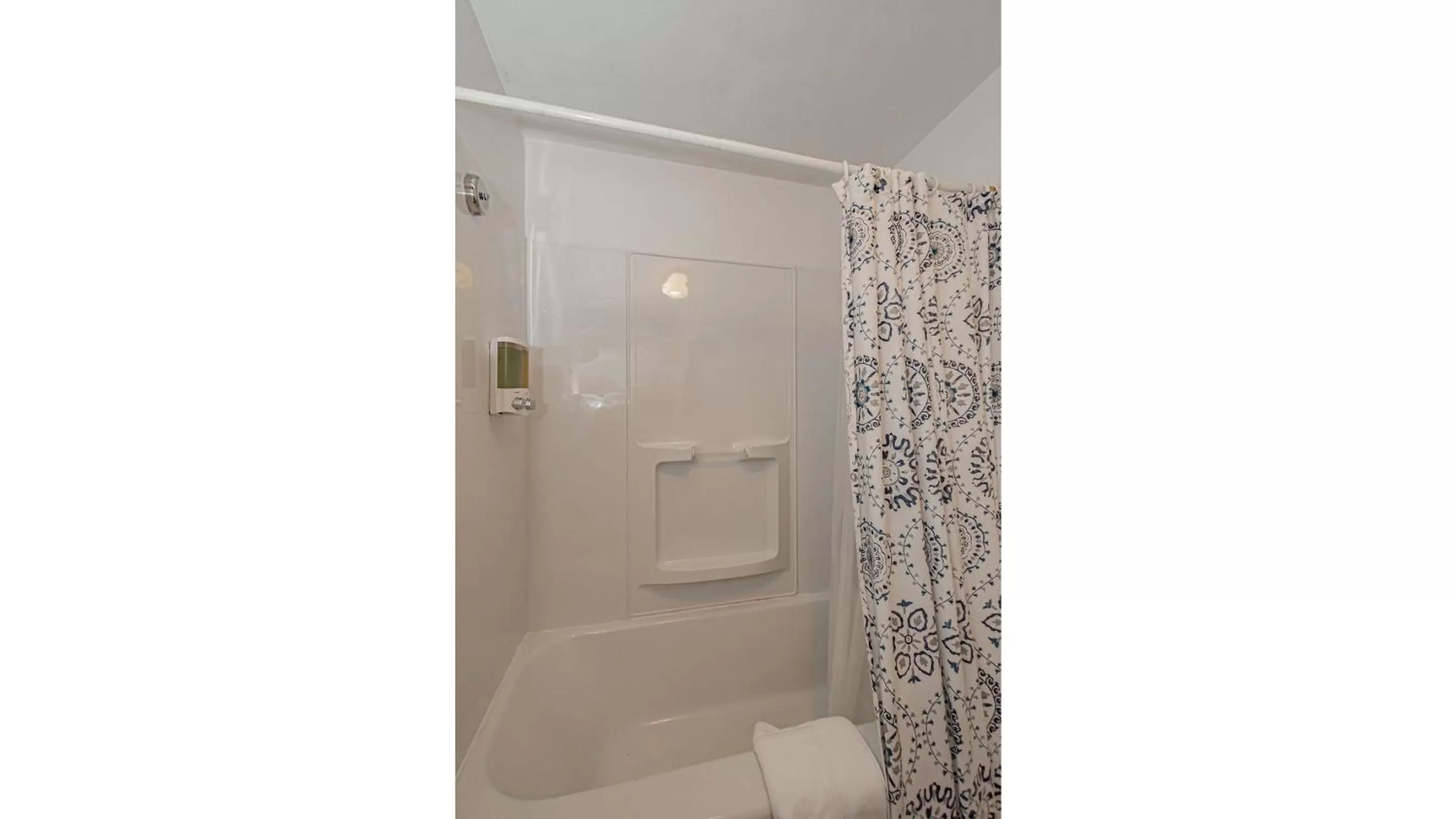 Bathroom in Suites of Lava Hot Springs