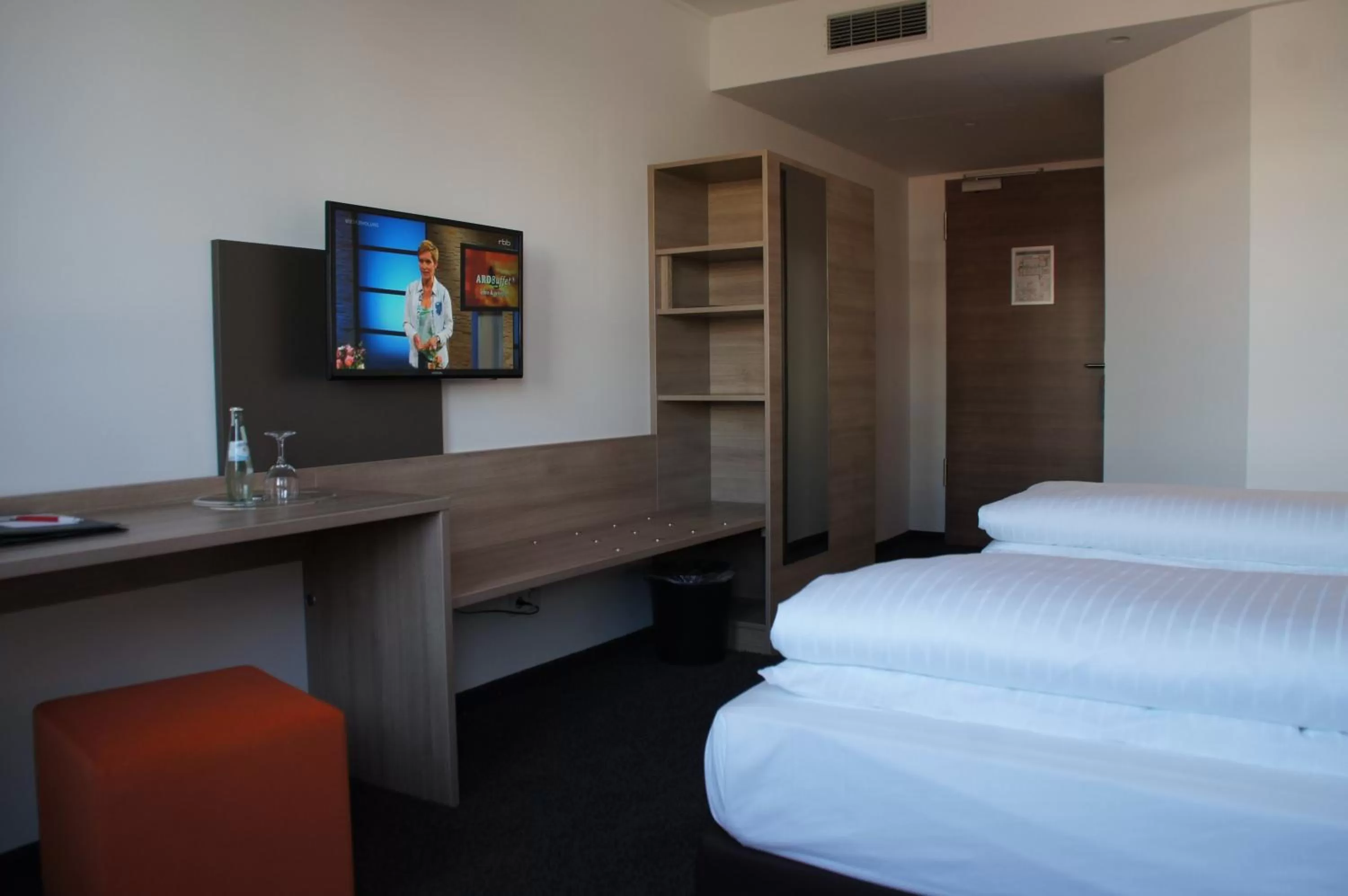 Decorative detail, Bed in Euro Hotel Friedberg