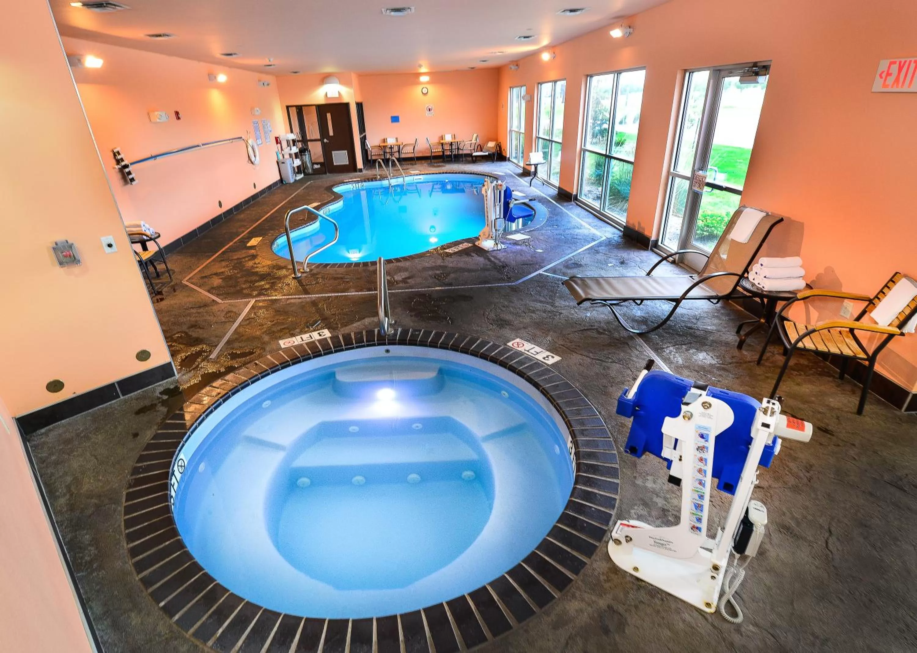 Swimming pool in Baymont by Wyndham Grand Forks