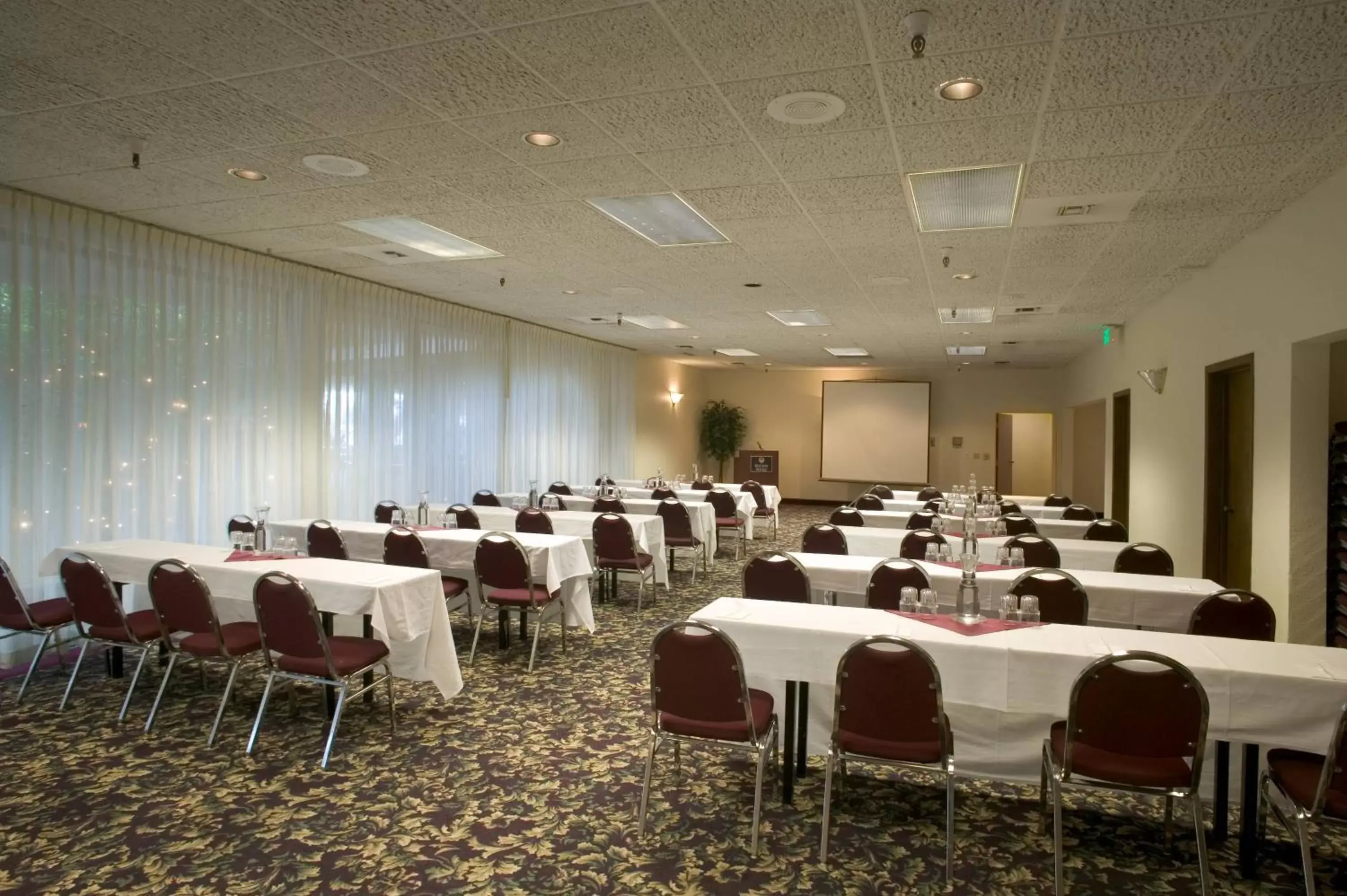 Business facilities in Red Lion Hotel Yakima Center