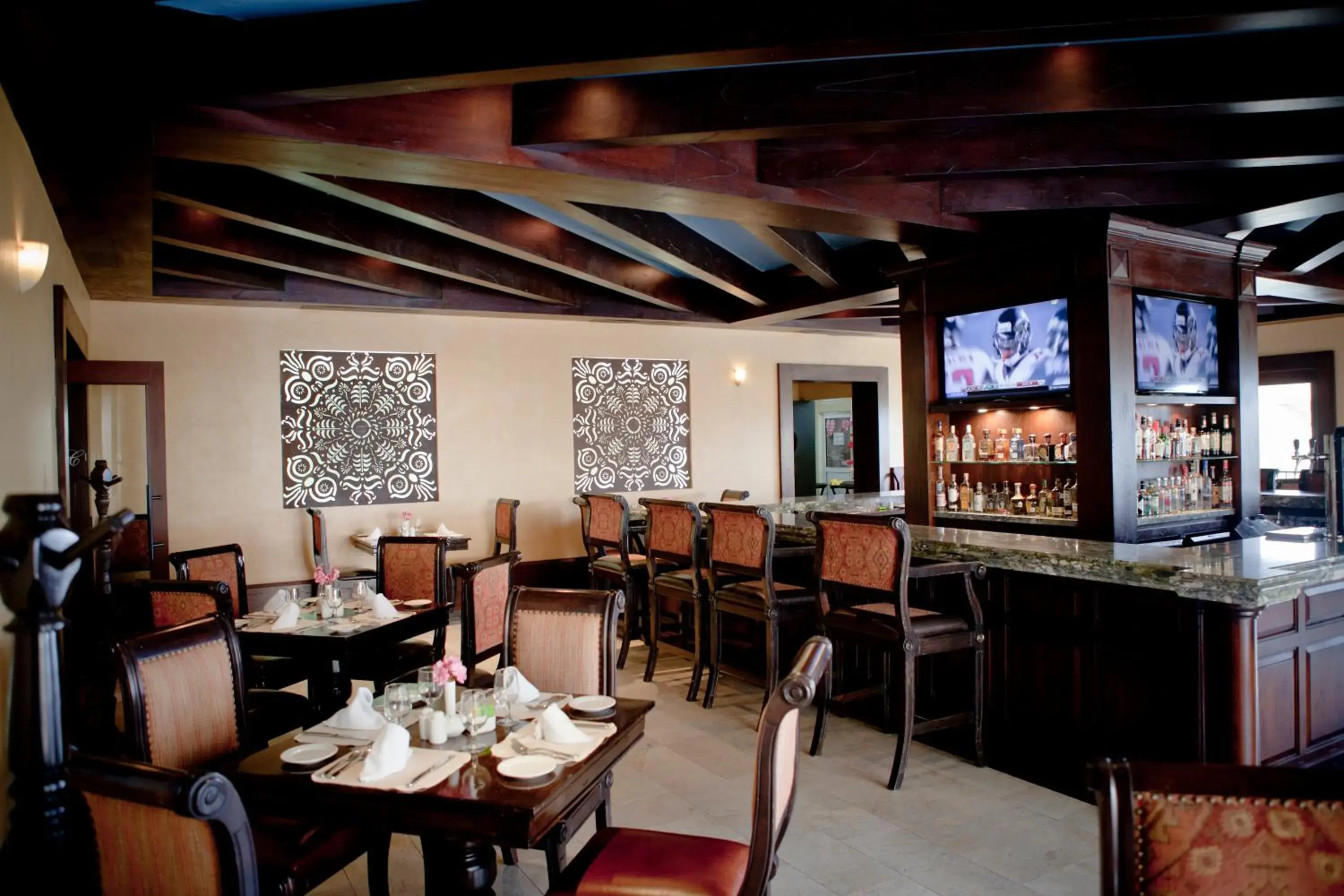 Restaurant/Places to Eat in Montecristo Villas at Quivira Los Cabos -Vacation Rentals