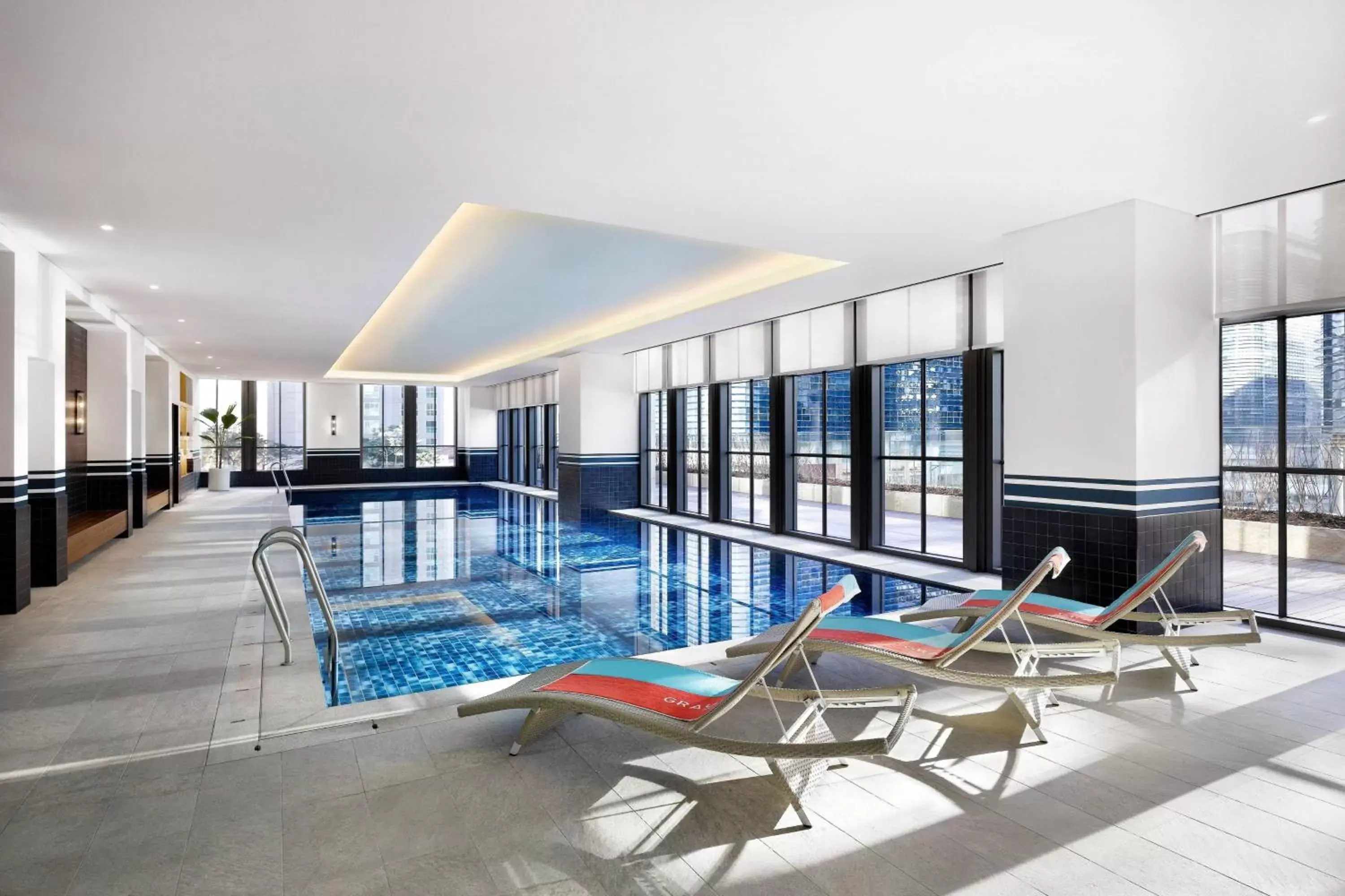 Swimming Pool in GRAVITY Seoul Pangyo, Autograph Collection