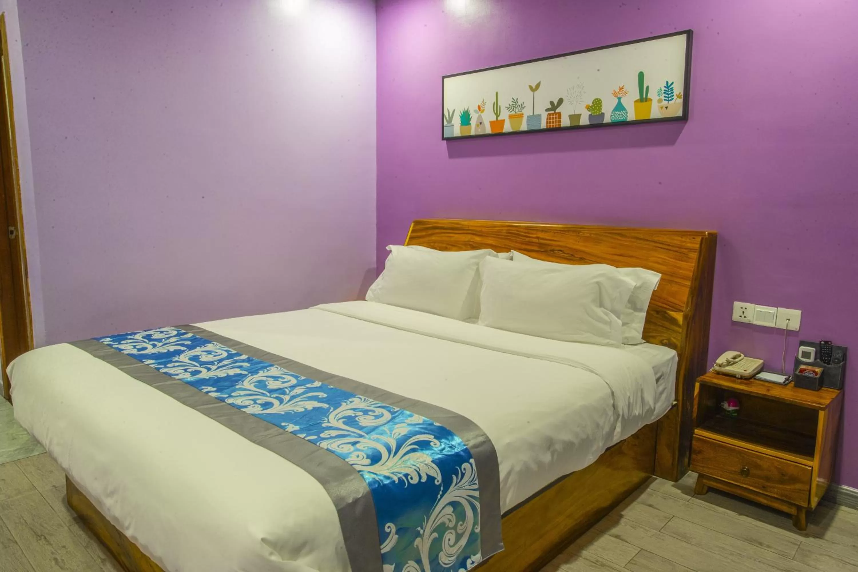 Photo of the whole room in Junlan Hotel