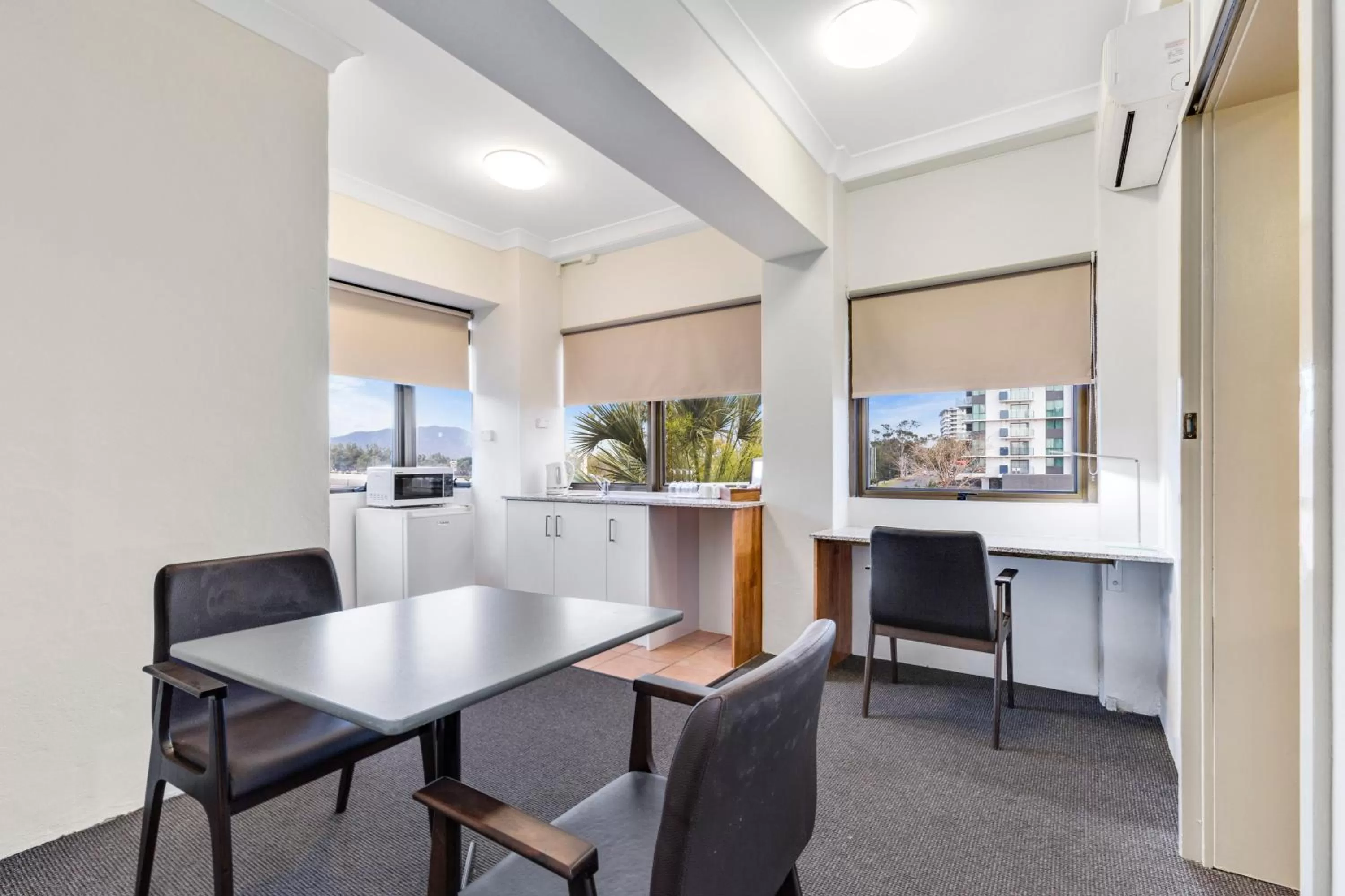 Family Suite in Rockhampton Riverside Central Hotel Official