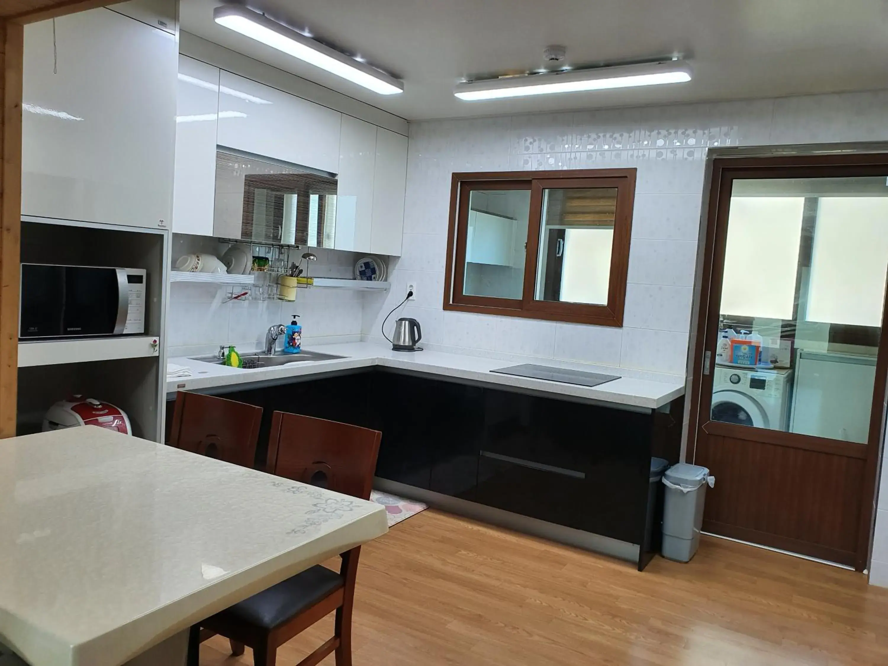 Kitchen or kitchenette, Kitchen/Kitchenette in Oasis Pension