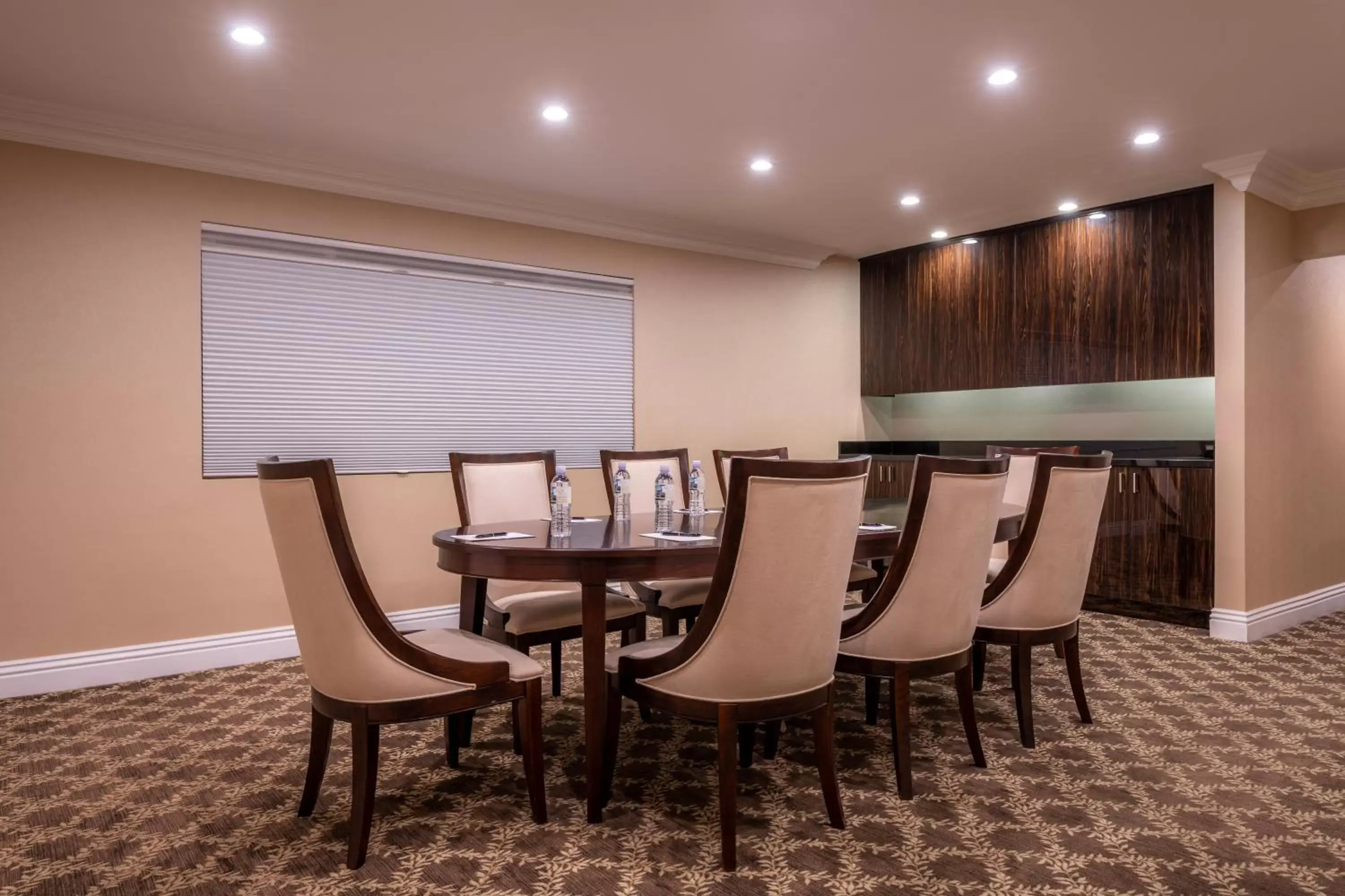 Meeting/conference room, Business Area/Conference Room in Beverly Hills Plaza Hotel & Spa